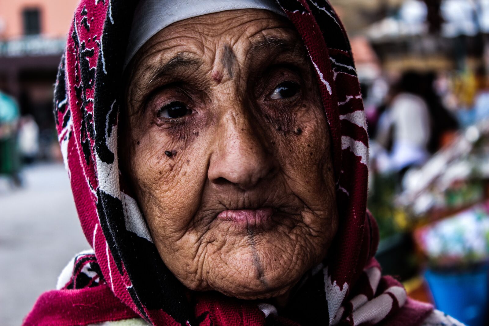 Canon EOS 100D (EOS Rebel SL1 / EOS Kiss X7) sample photo. Old woman, morocco, marrakech photography