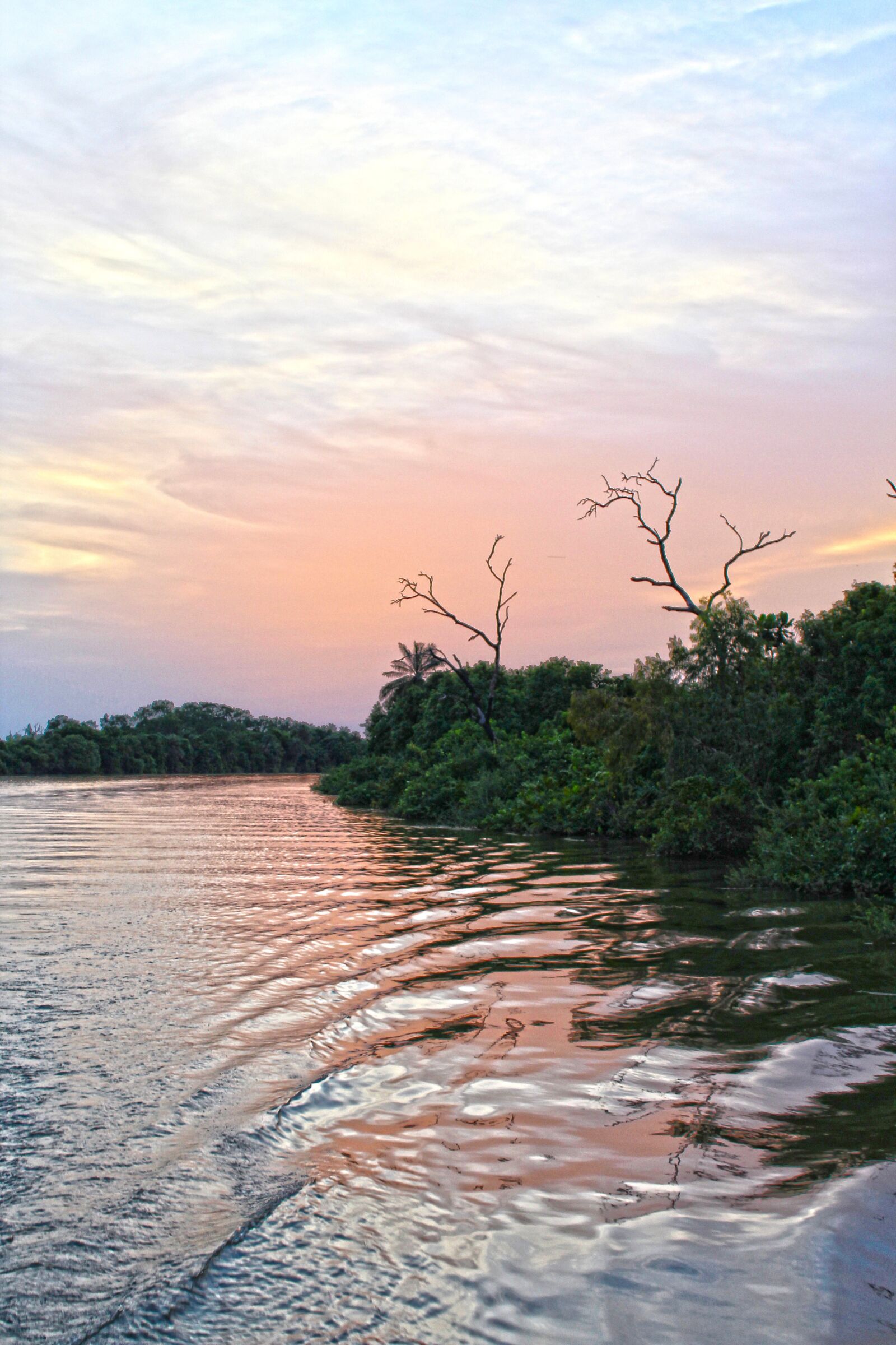Canon EOS 600D (Rebel EOS T3i / EOS Kiss X5) sample photo. Sunset, river, dusk photography