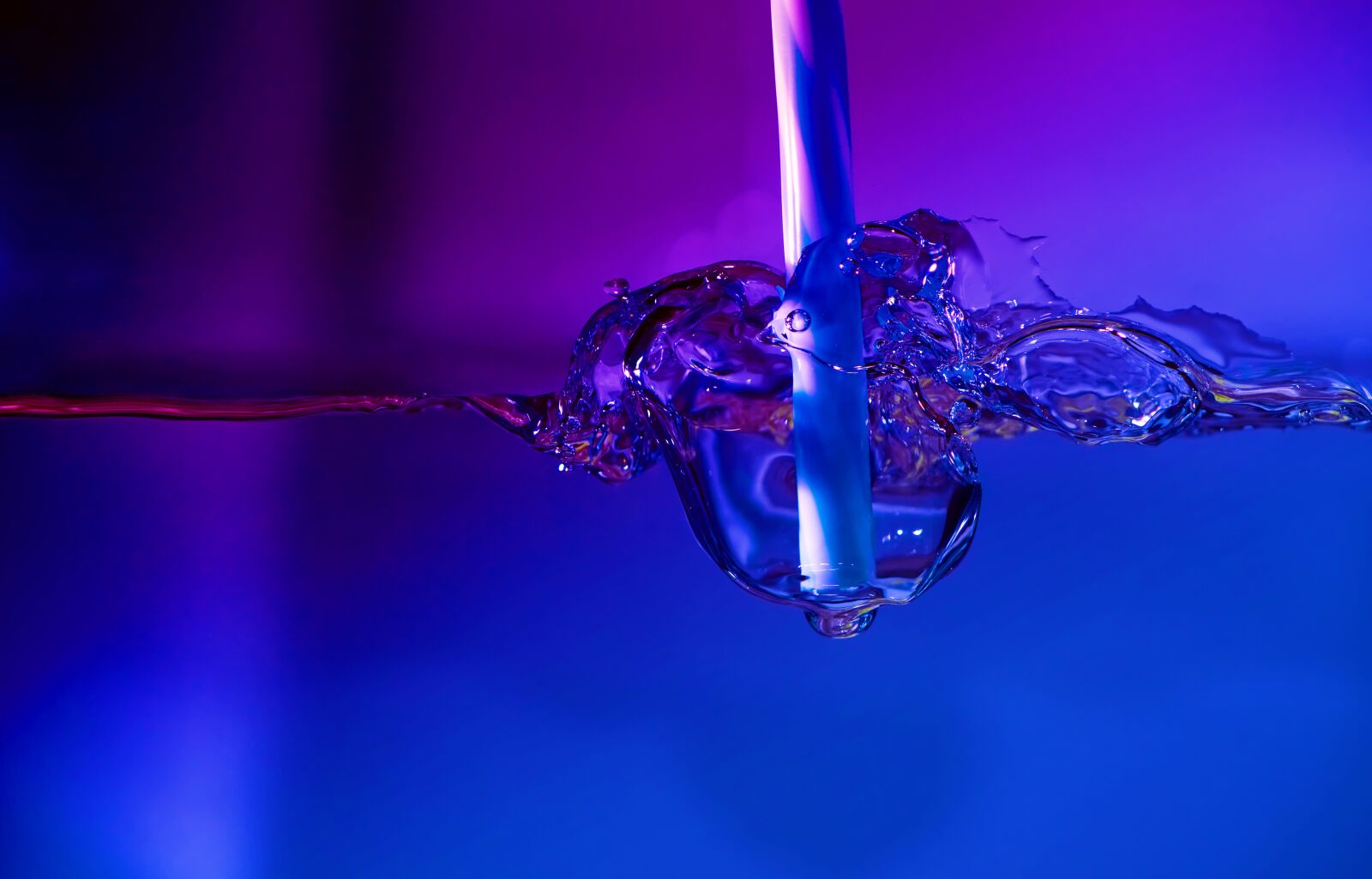 Nikon D7200 sample photo. Drinking straw, water surface photography