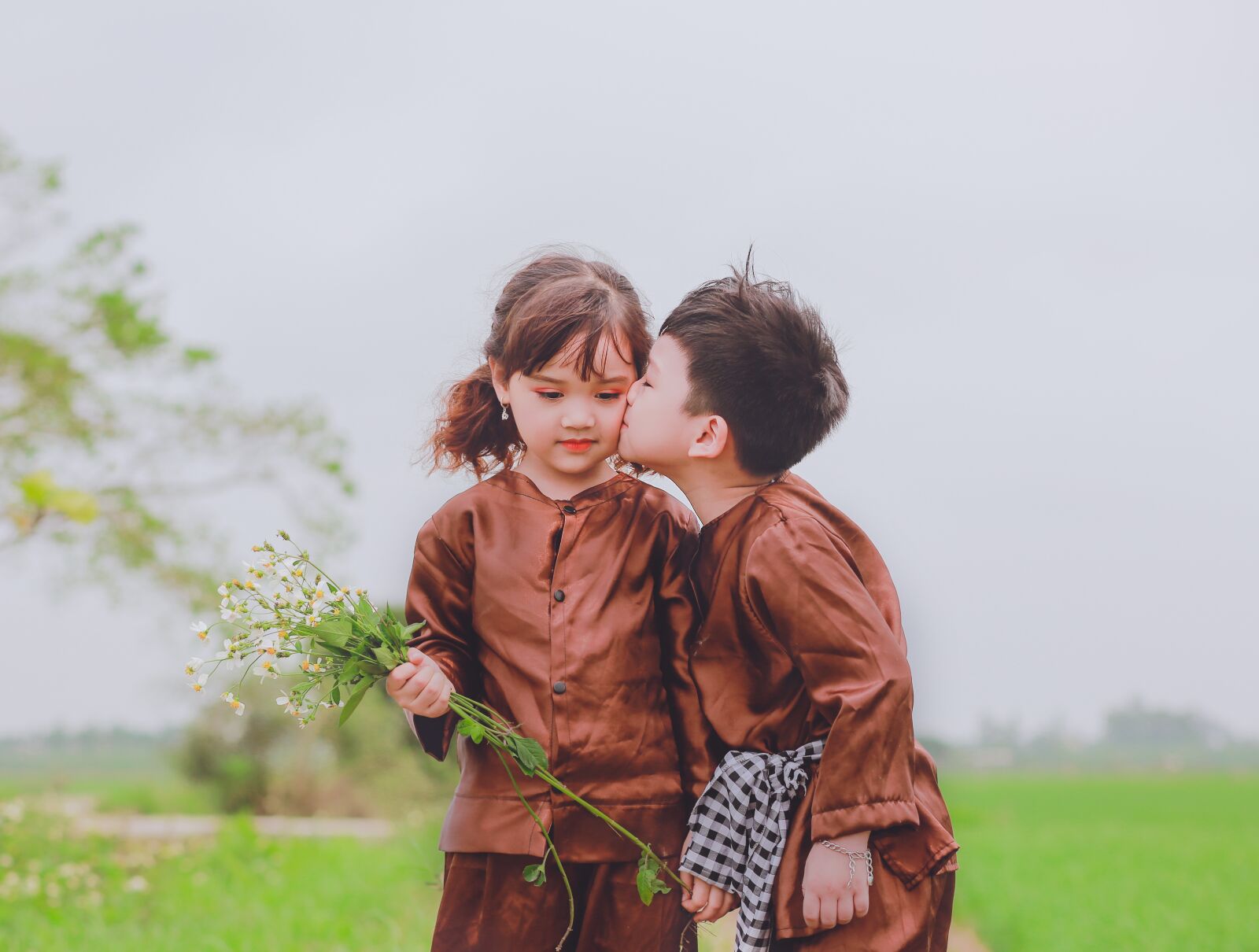 Canon EF 85mm F1.8 USM sample photo. Children, love, couple photography