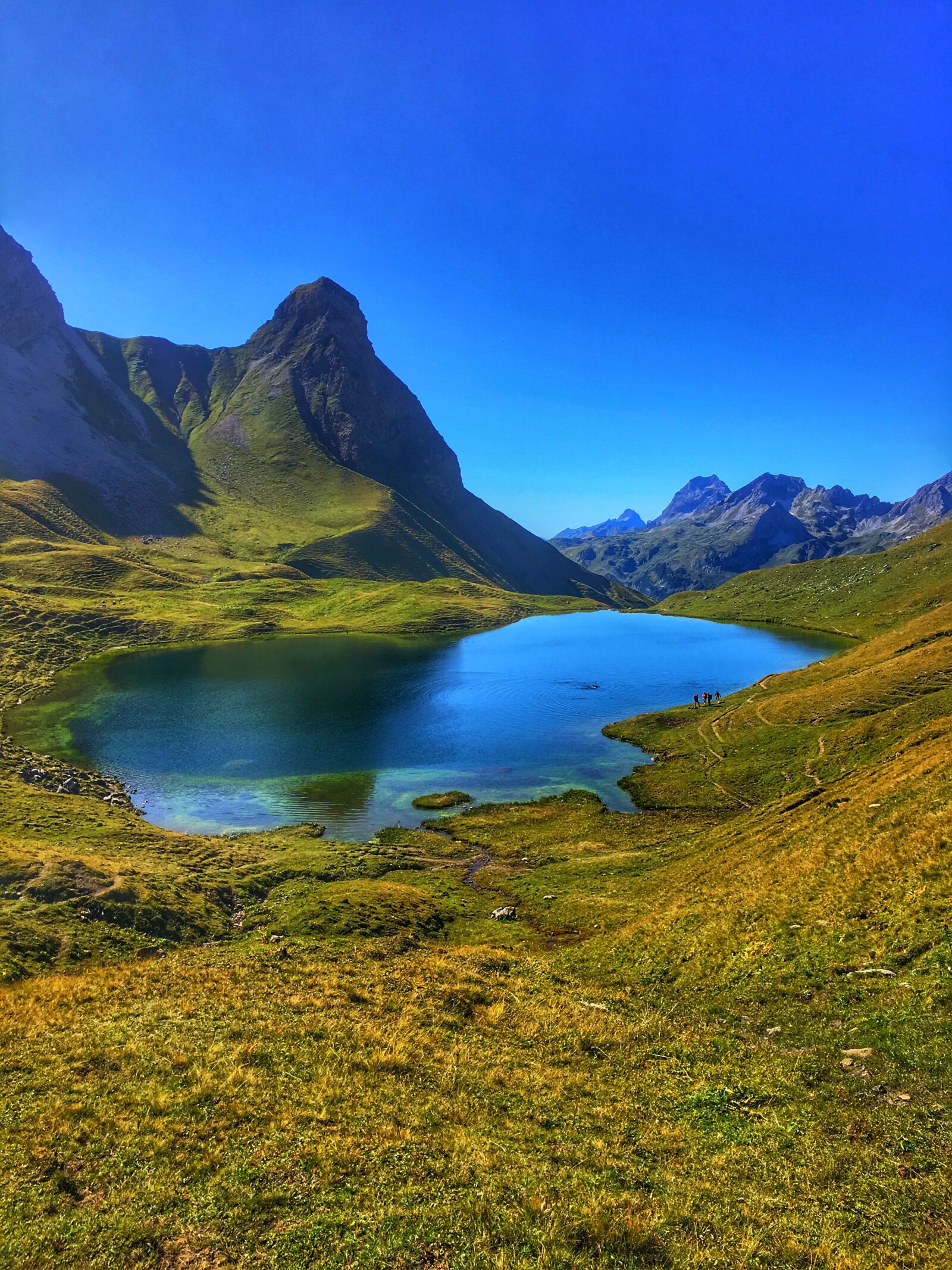 Apple iPhone 6s sample photo. Mountain, lake, bergsee photography