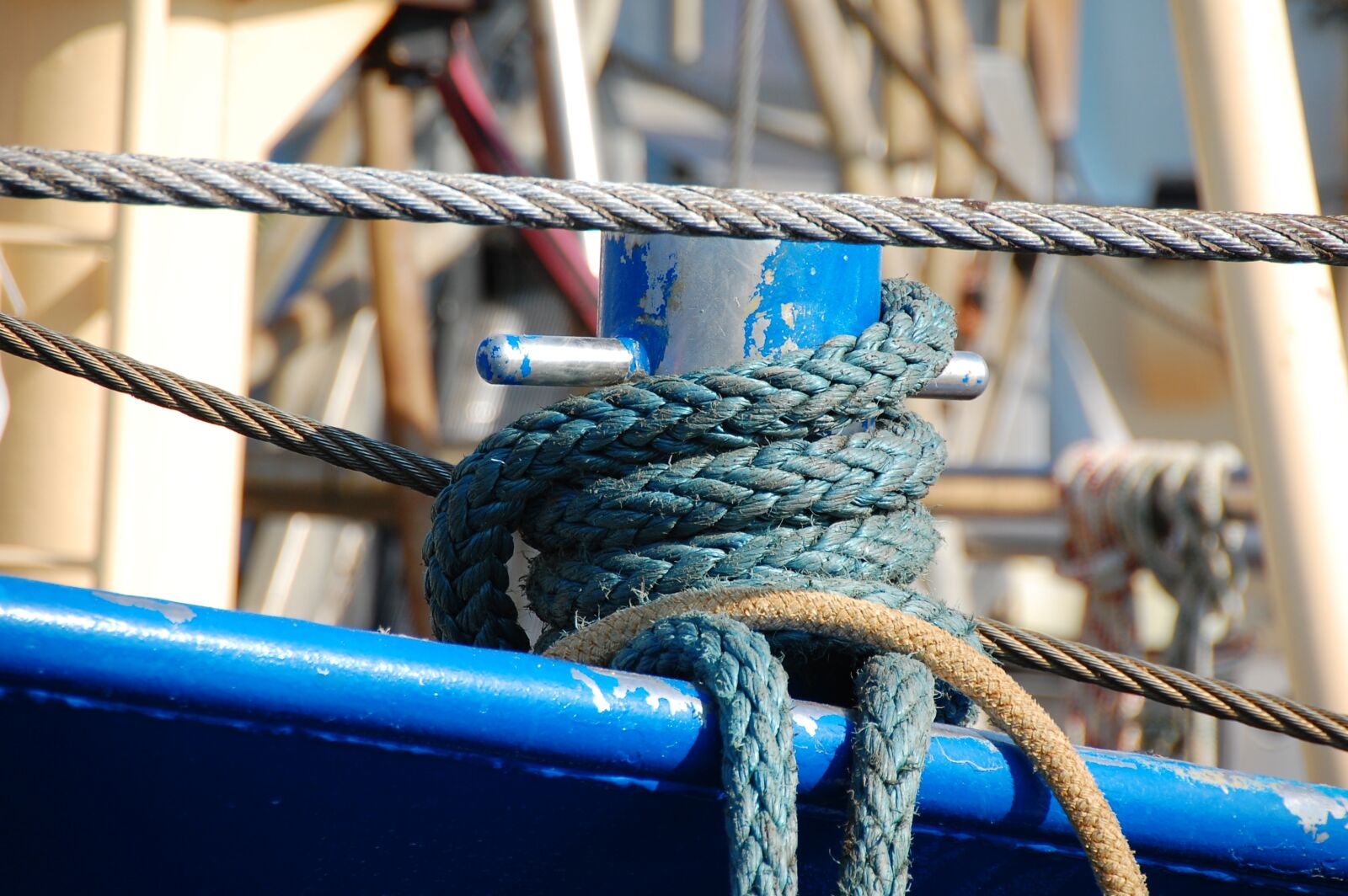 Nikon D40 sample photo. Fishing boat, rope, breskens photography