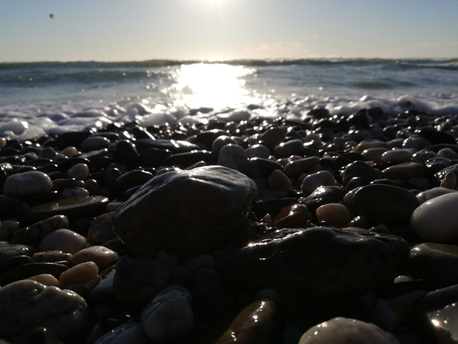 HUAWEI P20 lite sample photo. Beach, stones, ocean photography