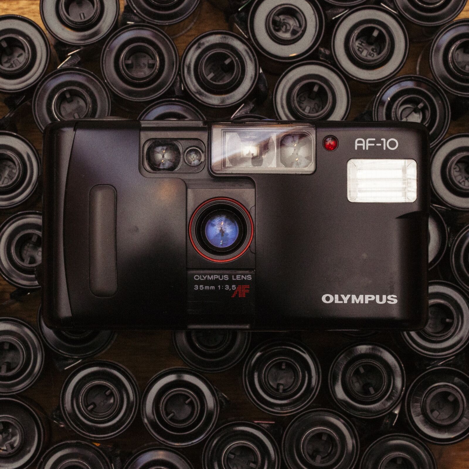 Canon EOS 5D Mark II + Canon EF 100mm F2.8L Macro IS USM sample photo. Lens, equipment, shutter photography