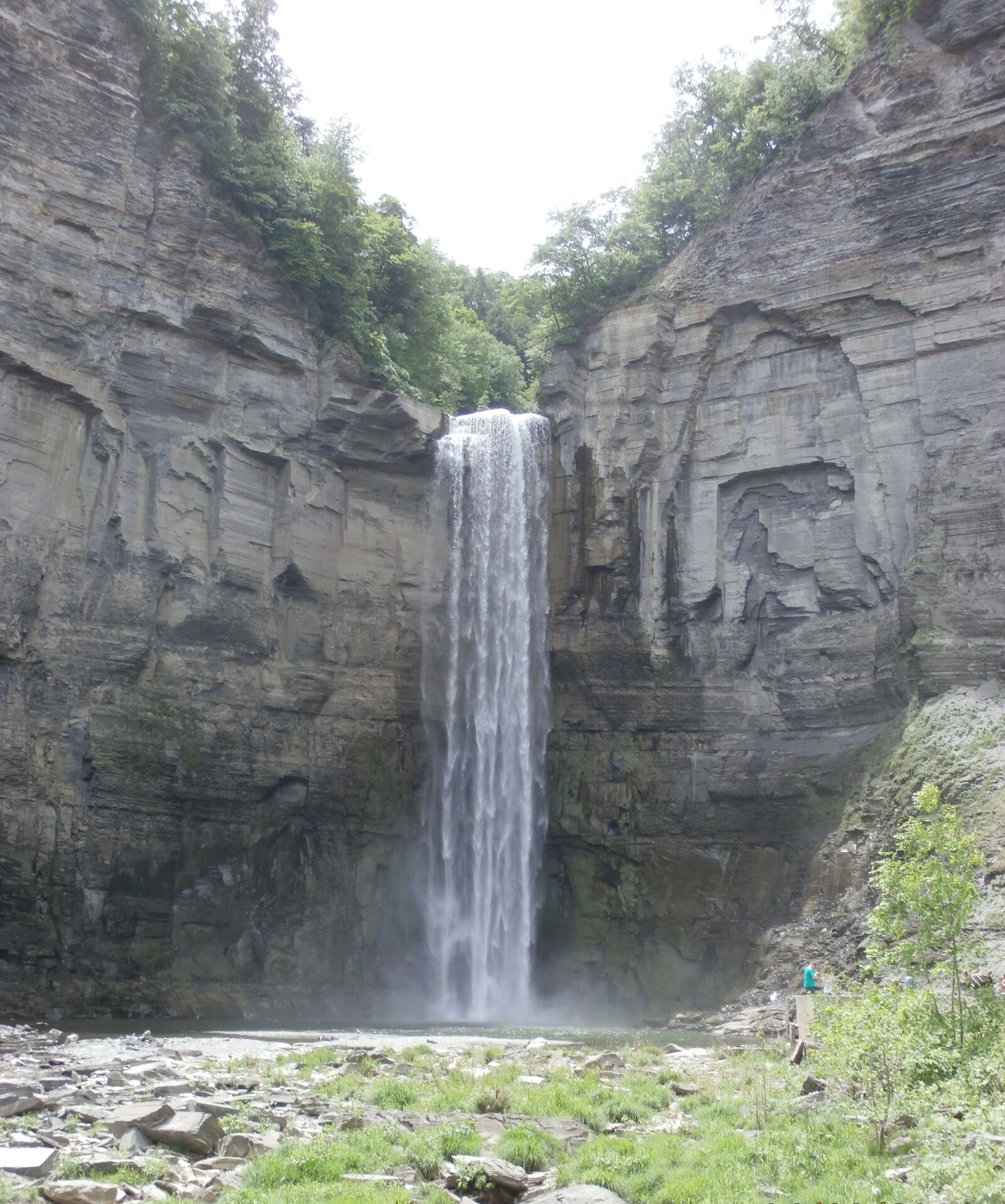 Olympus SZ-15,DZ-100 sample photo. Cayuga, falls photography
