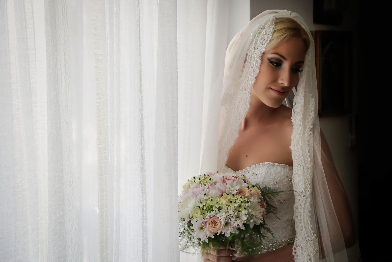 Canon EF 24-105mm F4L IS USM sample photo. Blonde, gorgeous, wedding dress photography