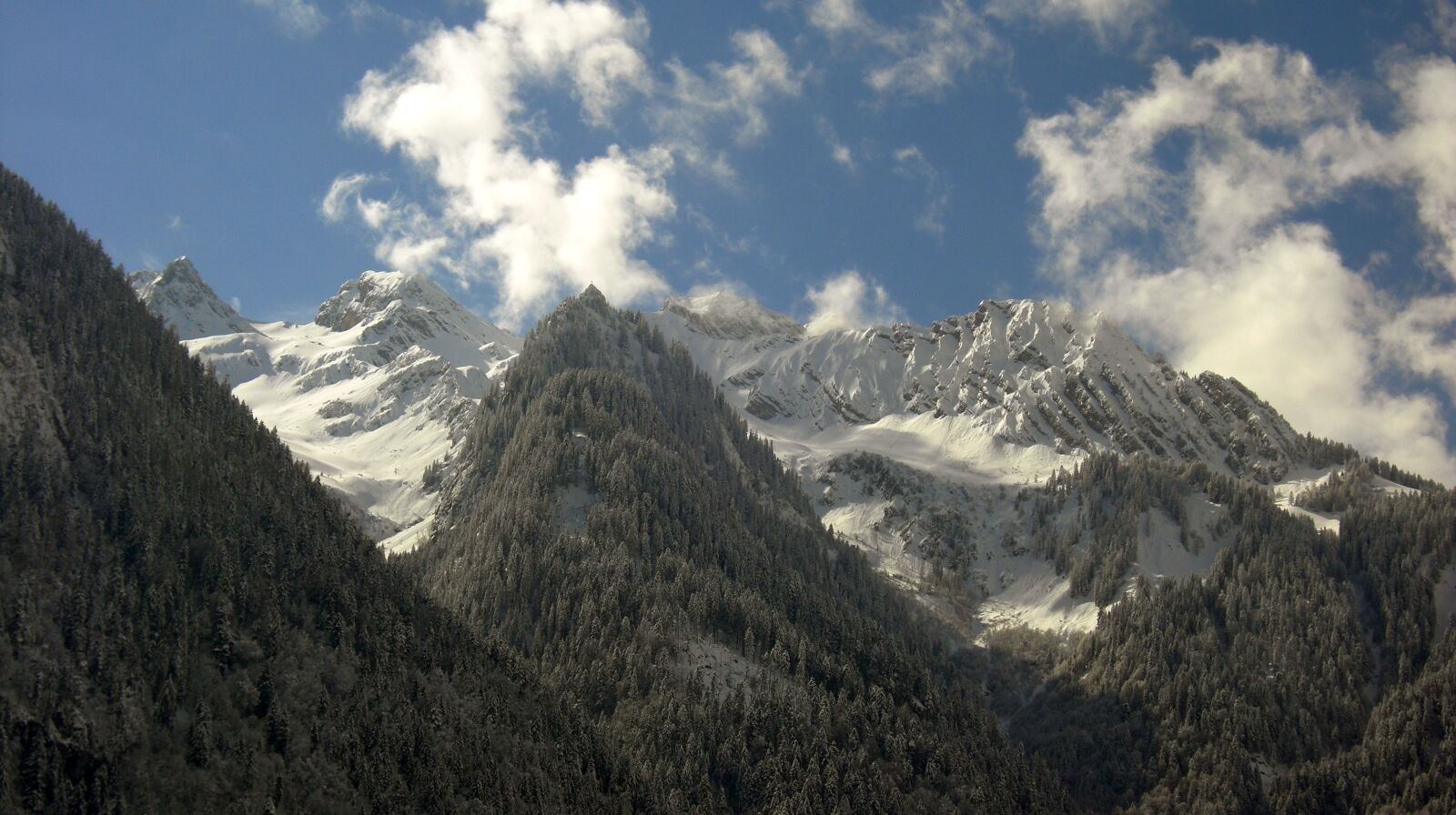 CASIO EX-Z1200 sample photo. Bludenz, winter, mountains photography