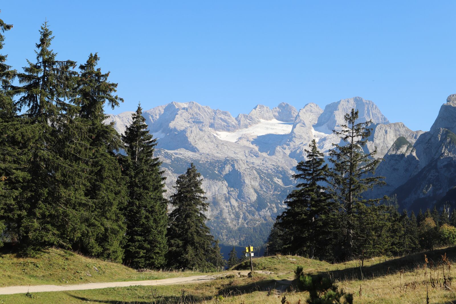 Canon EOS 6D Mark II sample photo. Mountain, summit, panorama photography