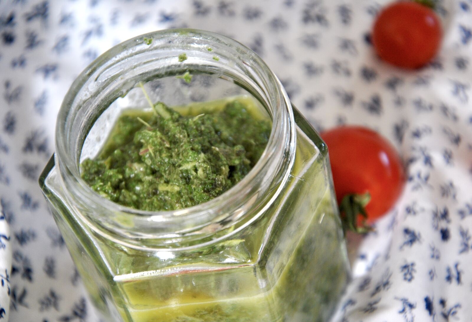 Nikon D3000 sample photo. Pesto, healthy, vegan photography