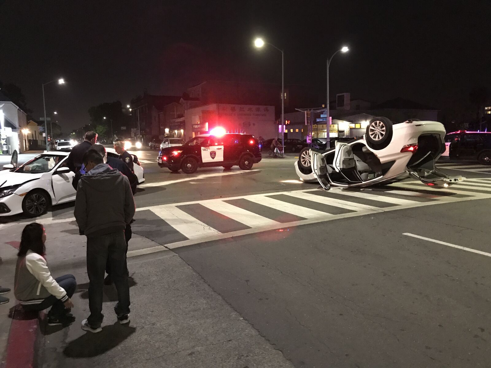 iPhone 7 back camera 3.99mm f/1.8 sample photo. Ca, r accident, police photography