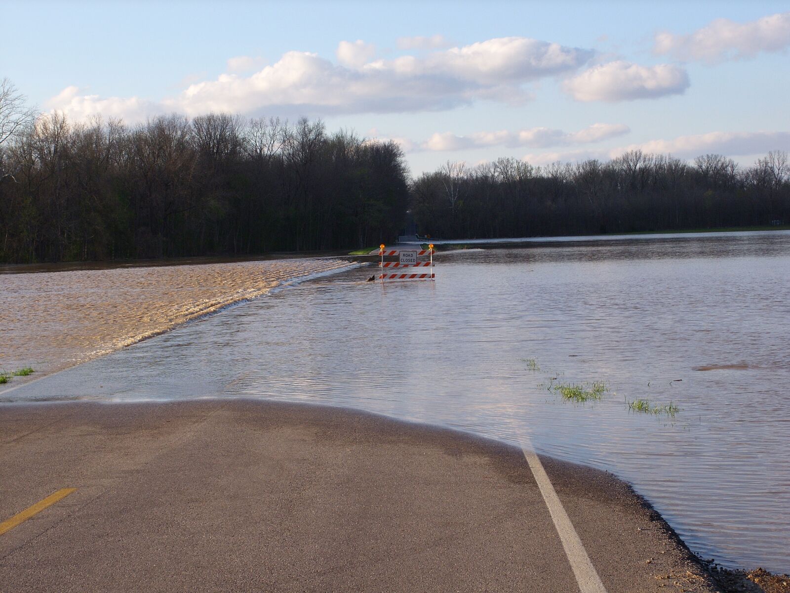 Samsung S850 sample photo. Flood, road, flooding photography