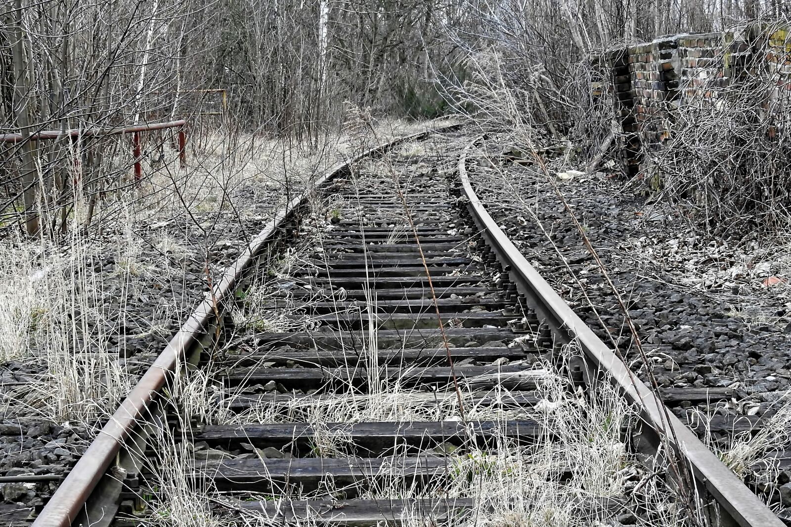 Nikon Coolpix P900 sample photo. Track, railroad track, old photography