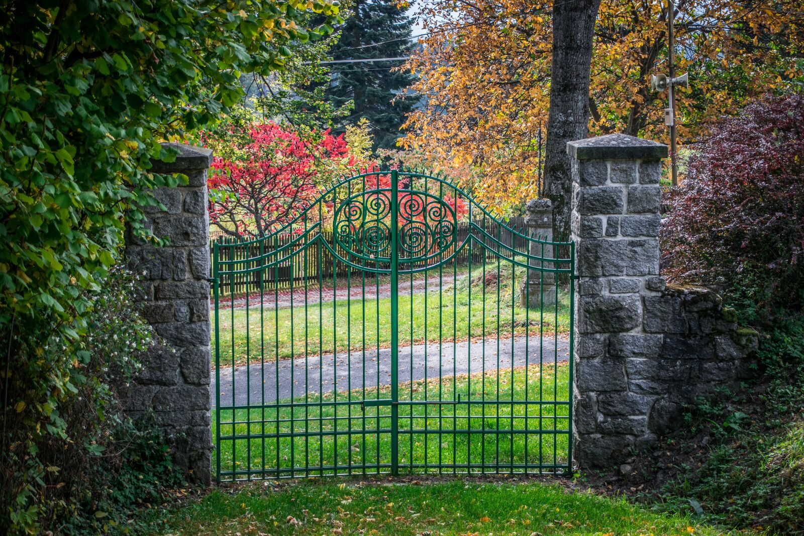 Nikon D5300 sample photo. Gate, stone, architecture photography