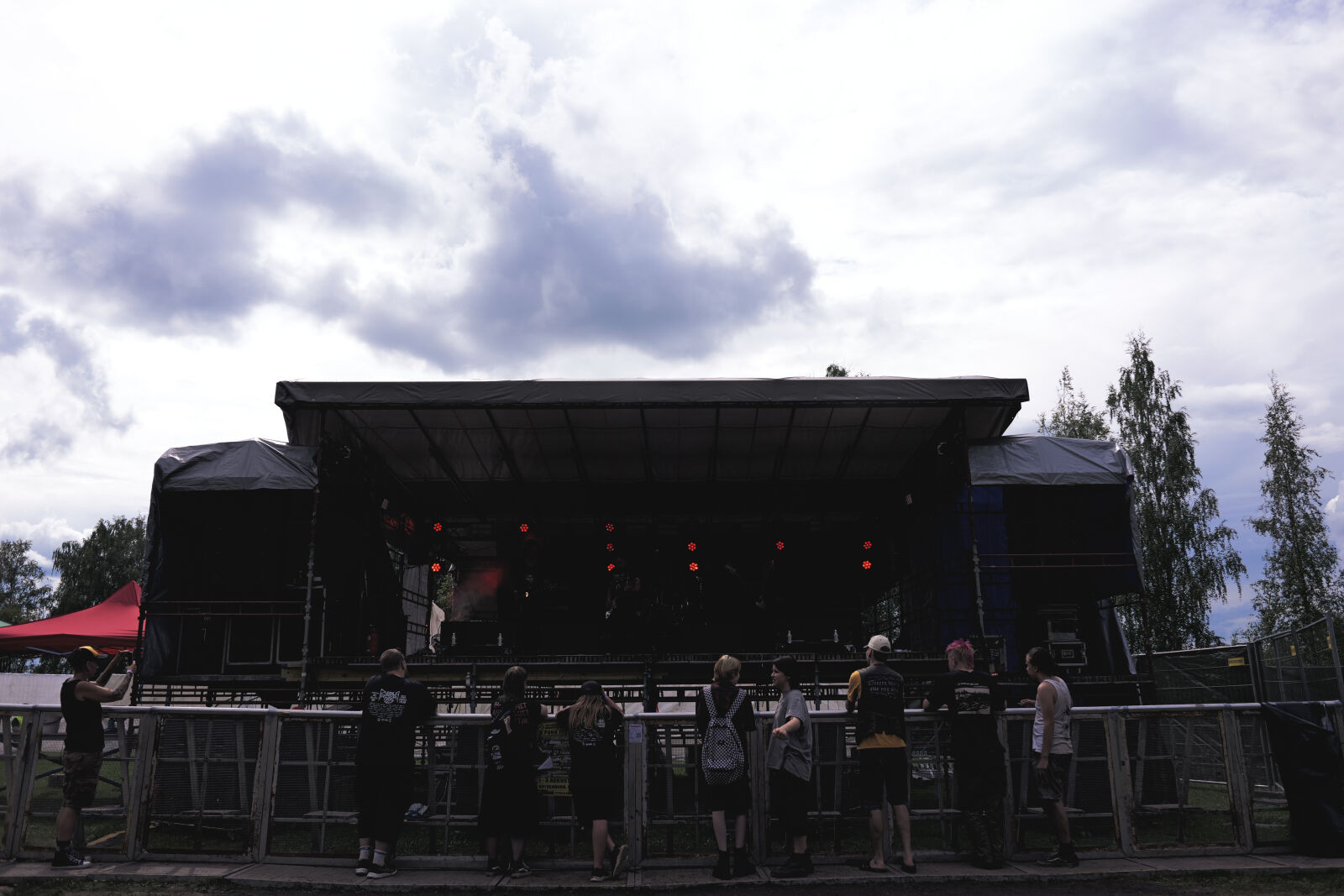 Panasonic Lumix DC-S9 sample photo. Festival main stage photography