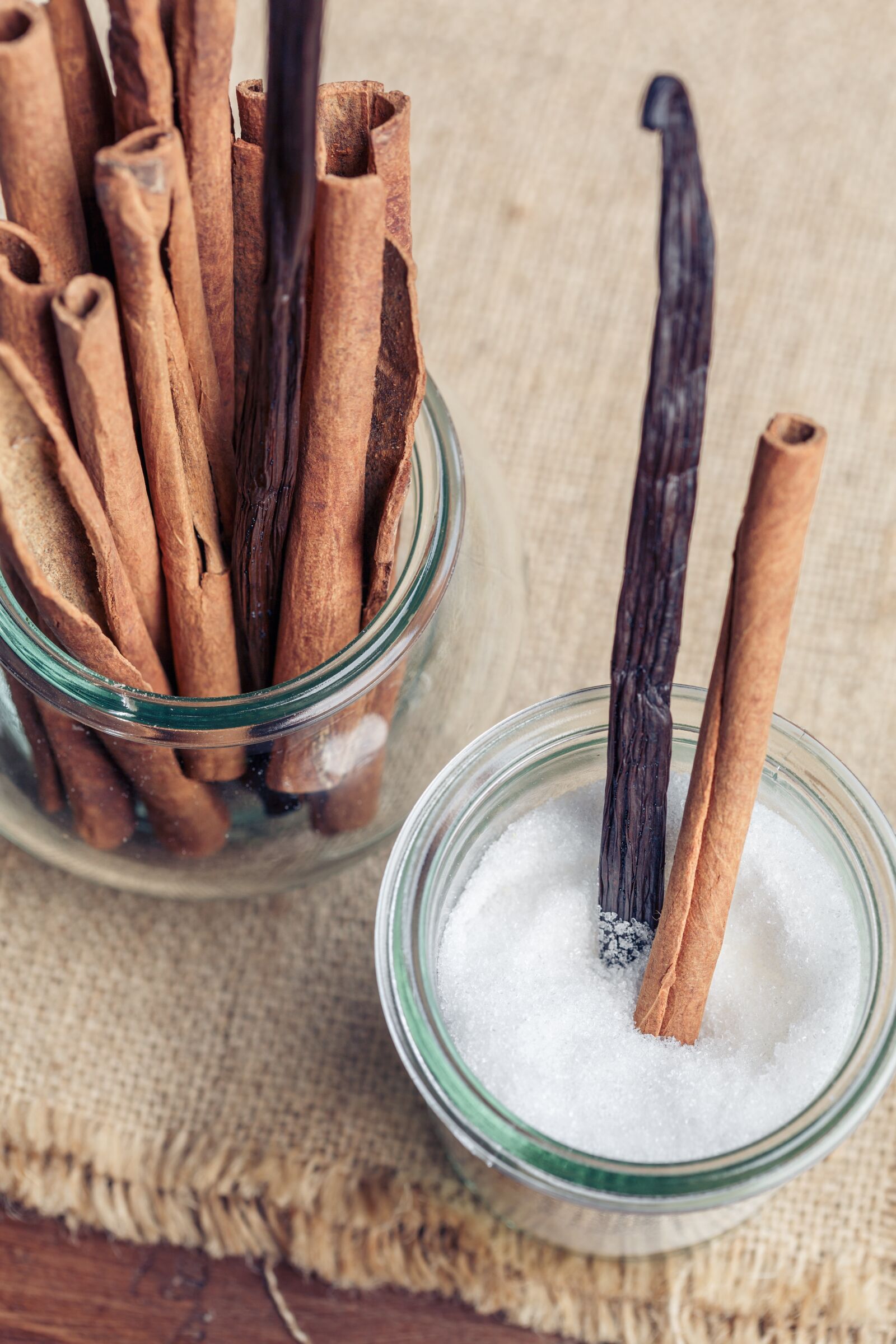 Canon EF 100mm F2.8 Macro USM sample photo. Vanilla, cinnamon, spice photography
