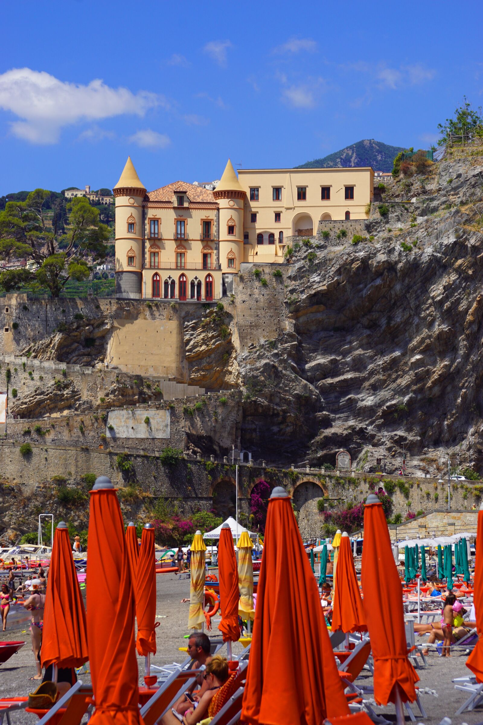 Sony DT 18-200mm F3.5-6.3 sample photo. Italy, amalfi coast, holiday photography