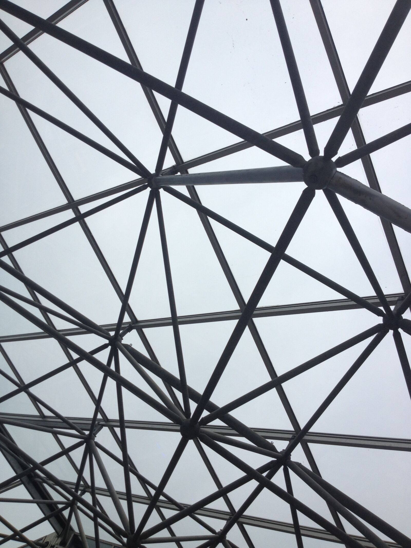 iPhone 4S back camera 4.28mm f/2.4 sample photo. Structure, architecture, construction photography