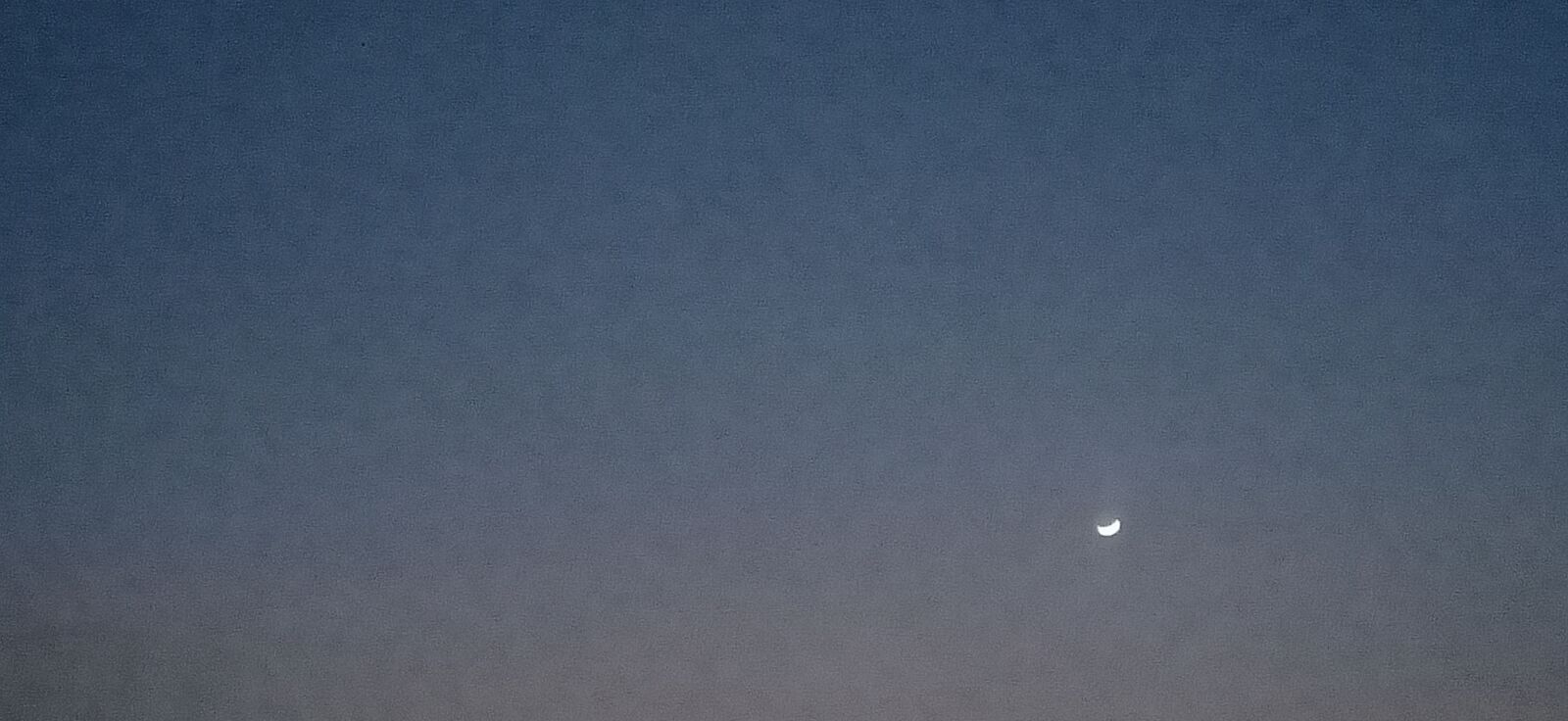 OPPO F11 sample photo. Night sky, moon, star photography