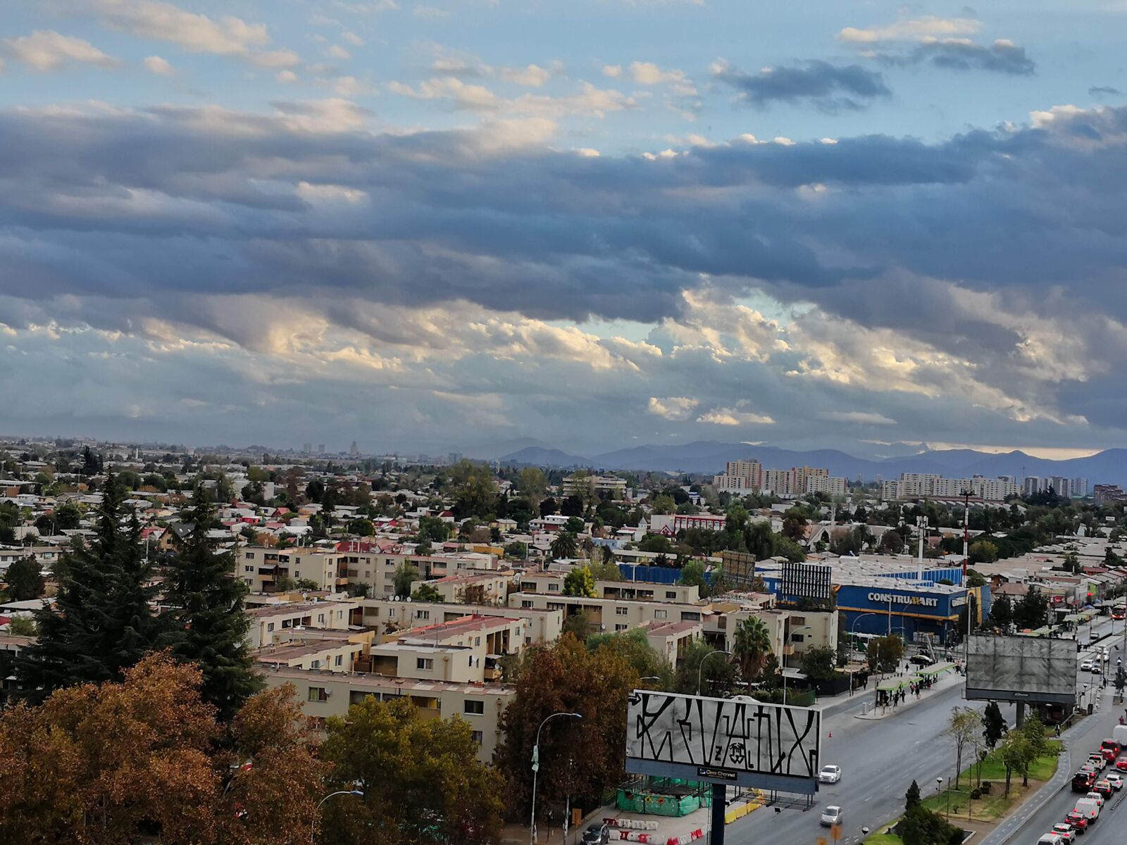 HUAWEI Mate 10 Pro sample photo. Santiago, chile, rain photography