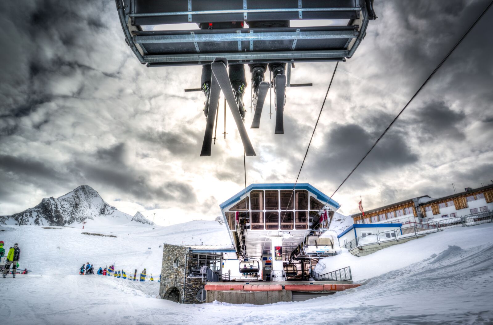 Nikon D610 sample photo. Ski, lift, skiing photography