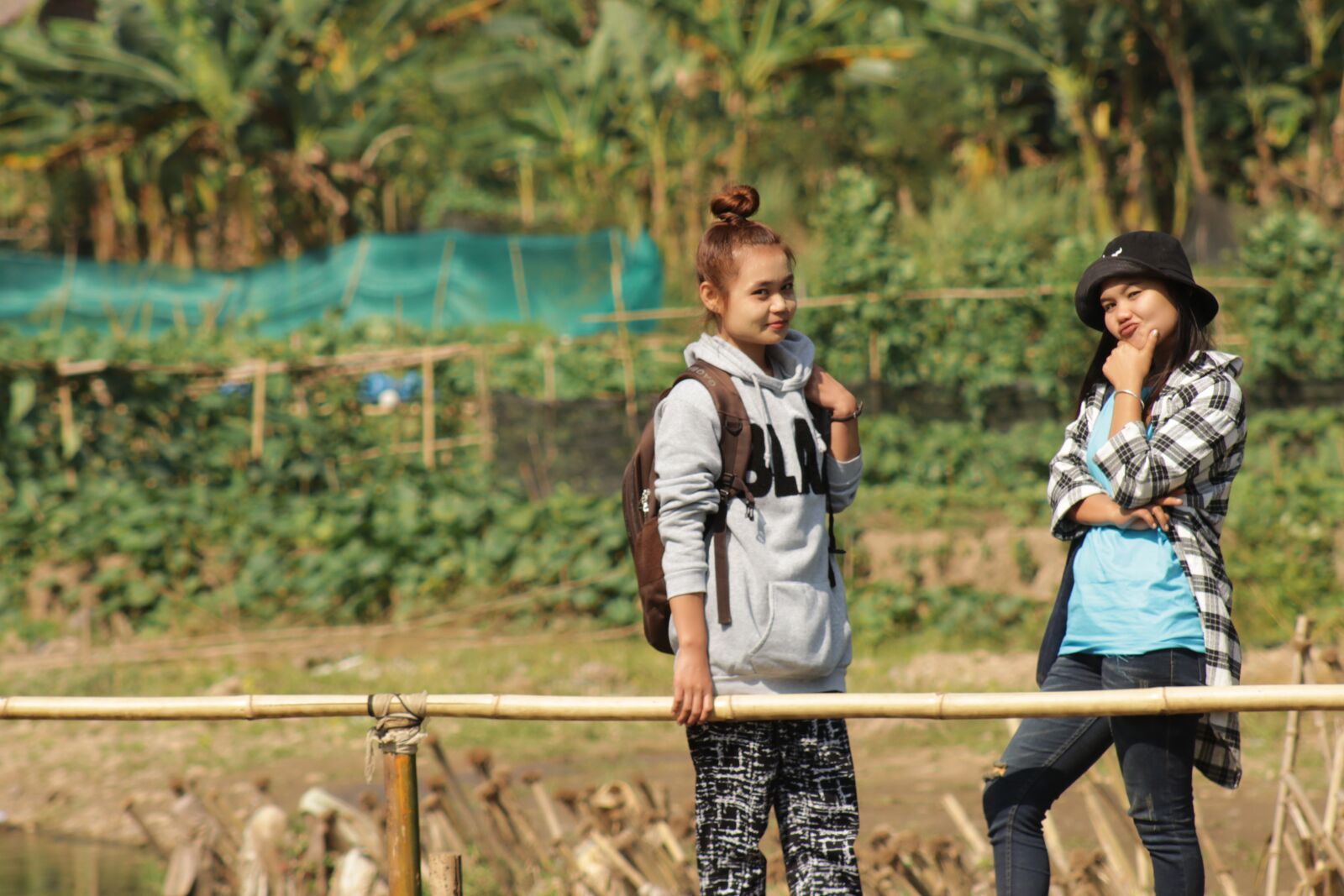 Canon EF75-300mm f/4-5.6 sample photo. Lady, girl, action photography
