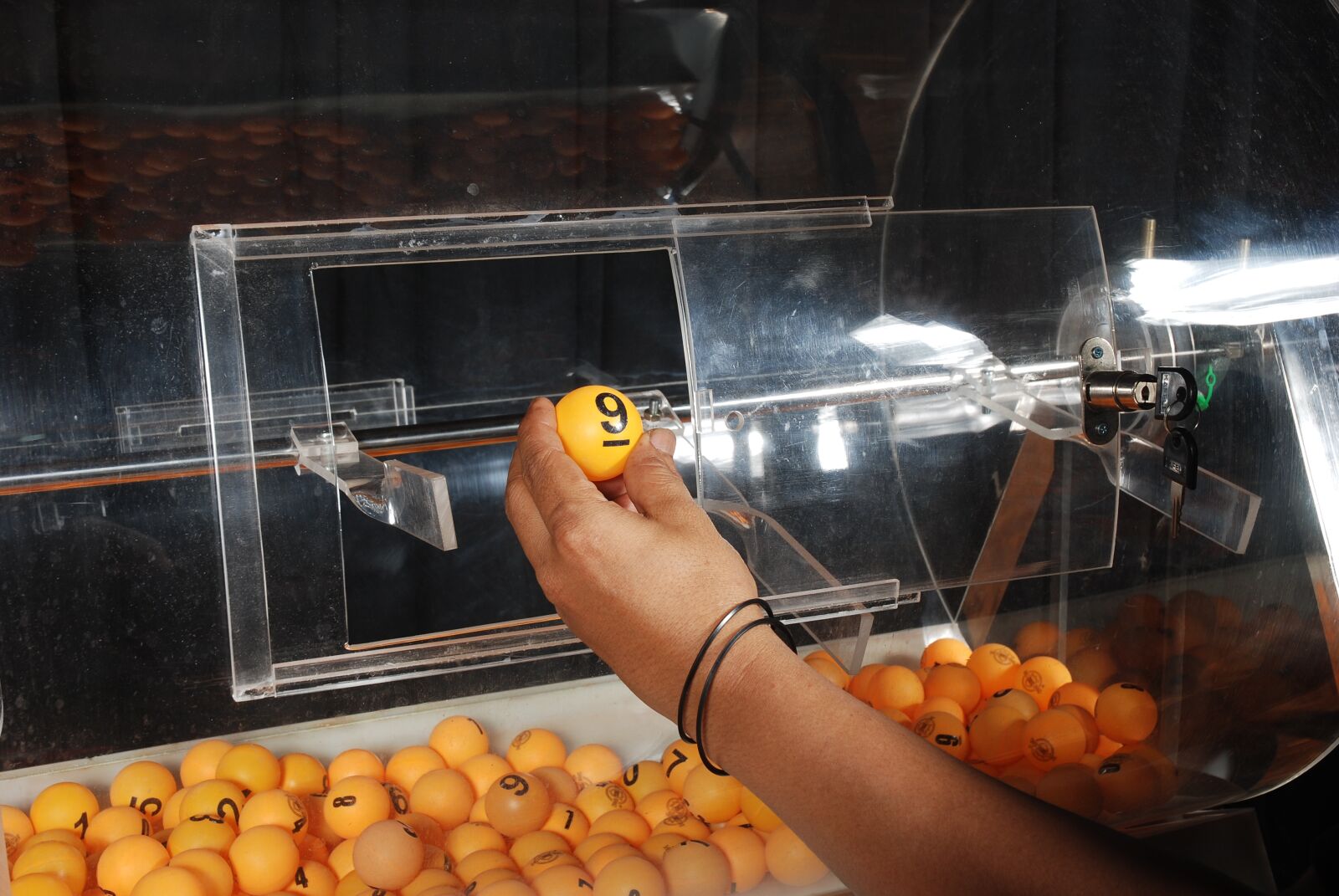 Nikon D80 sample photo. Lottery, sweepstakes, bingo photography