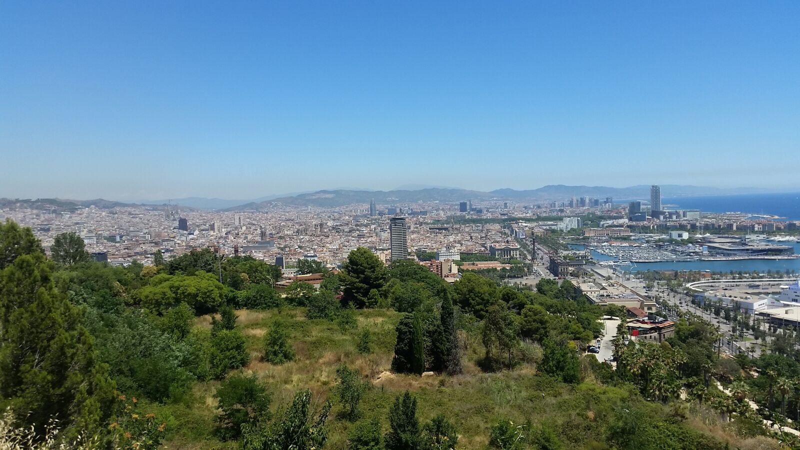 Samsung Galaxy S5 sample photo. Barcelona, spain, skyline photography