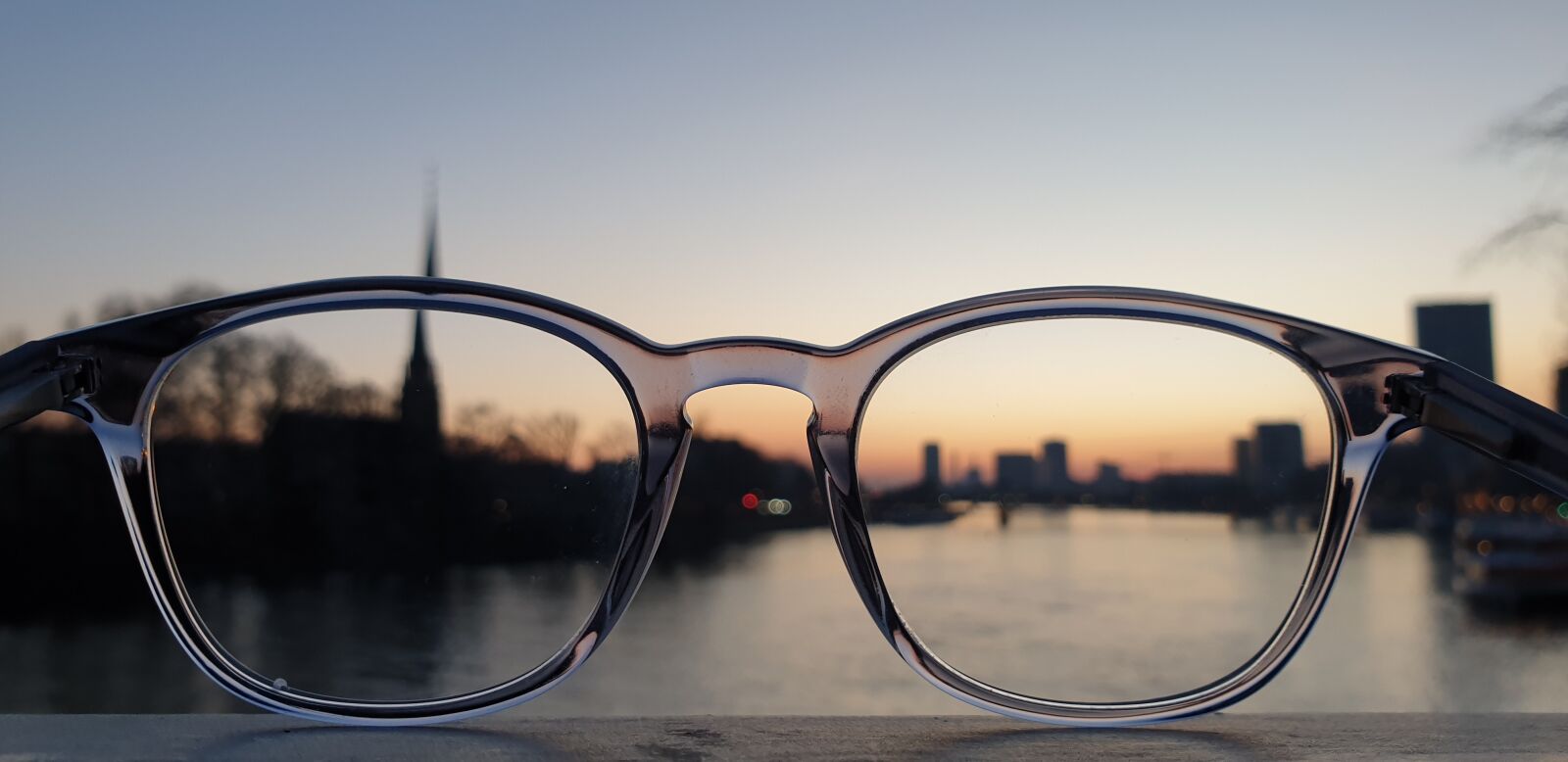 Samsung Galaxy S9 sample photo. Frankfurt, glasses, sunset photography