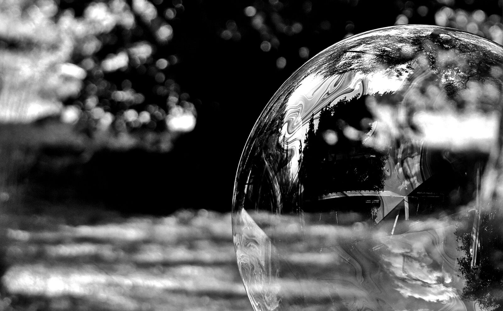 Nikon D7200 sample photo. Soap bubble, black and photography
