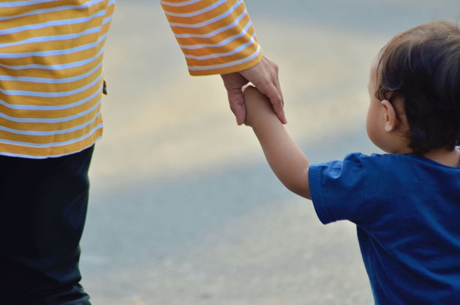 Nikon D7000 sample photo. Child, mother, hand photography