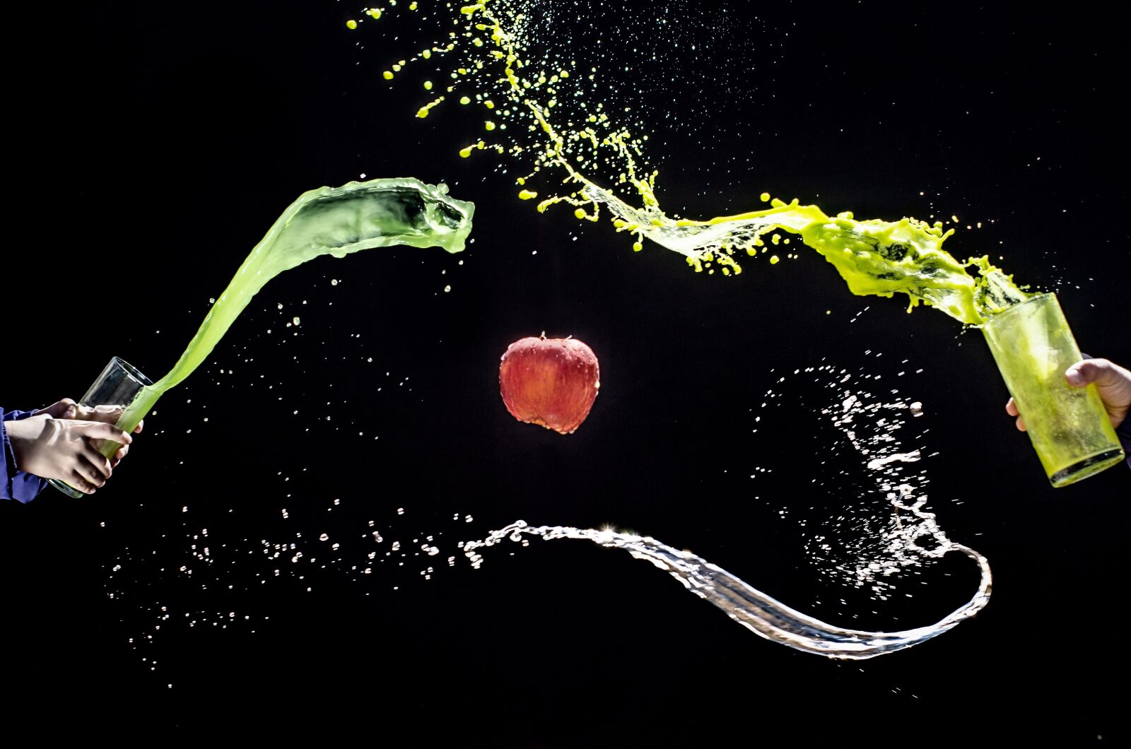 Nikon D7000 sample photo. Liquids, dance, liquid photography