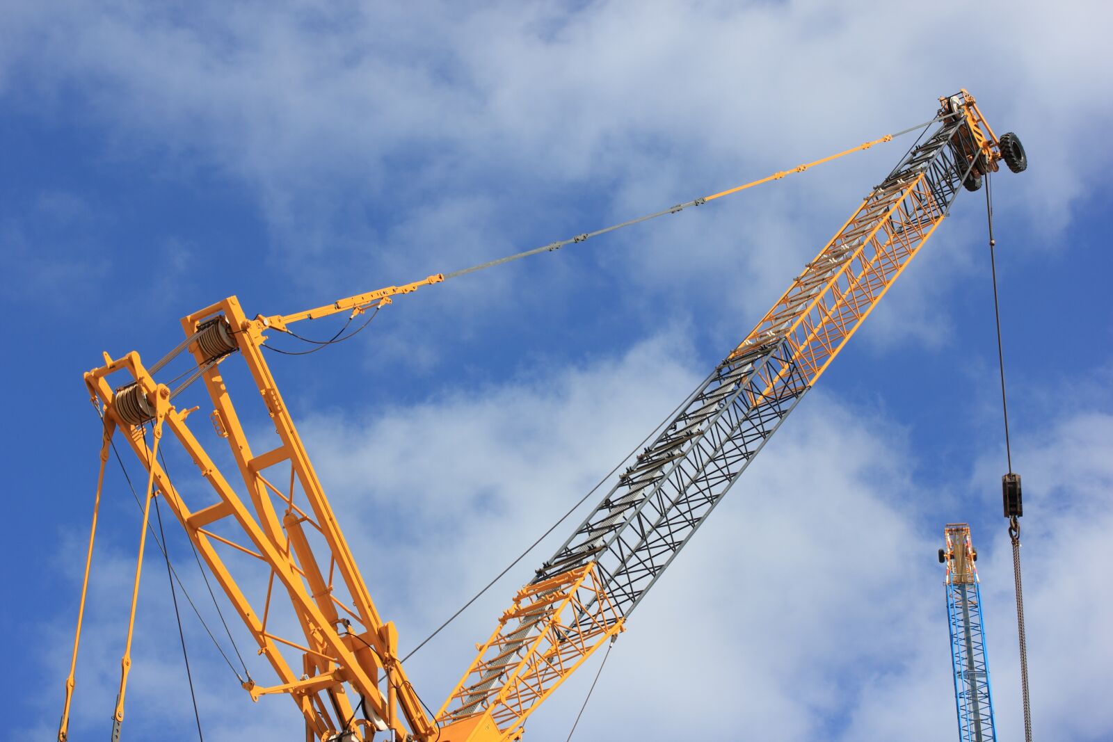 Canon EOS 550D (EOS Rebel T2i / EOS Kiss X4) sample photo. Crane, lift, lifting photography
