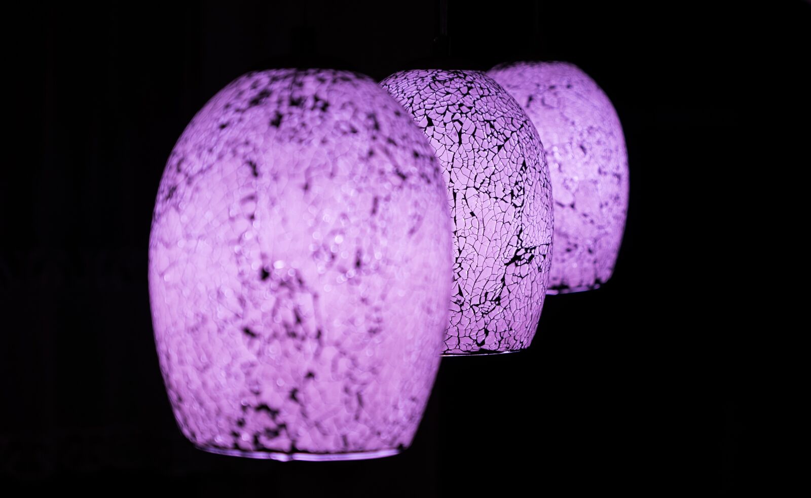 Sony DT 16-50mm F2.8 SSM sample photo. Lamp, purple photography