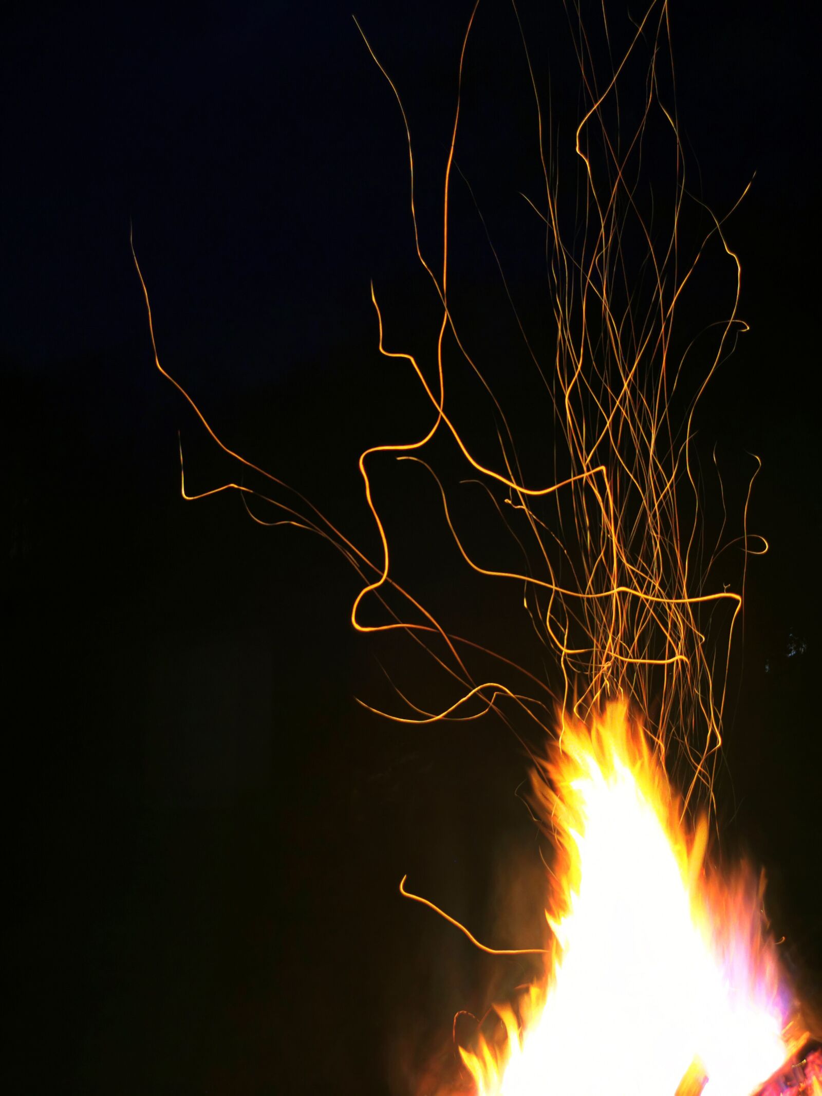 HUAWEI P30 sample photo. Fire, night, black photography