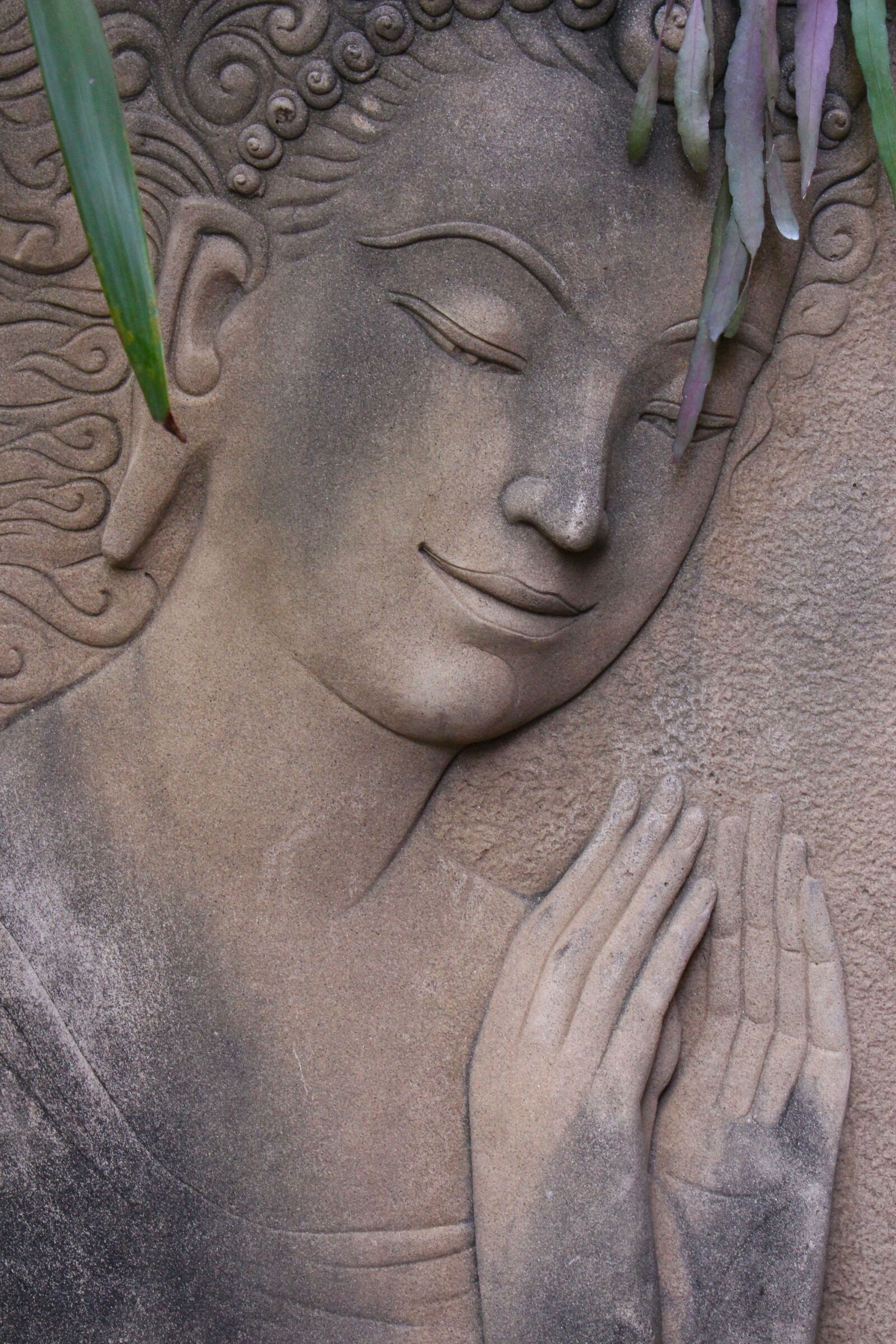 Canon EOS 700D (EOS Rebel T5i / EOS Kiss X7i) sample photo. Wall plaque, buddha, thailand photography