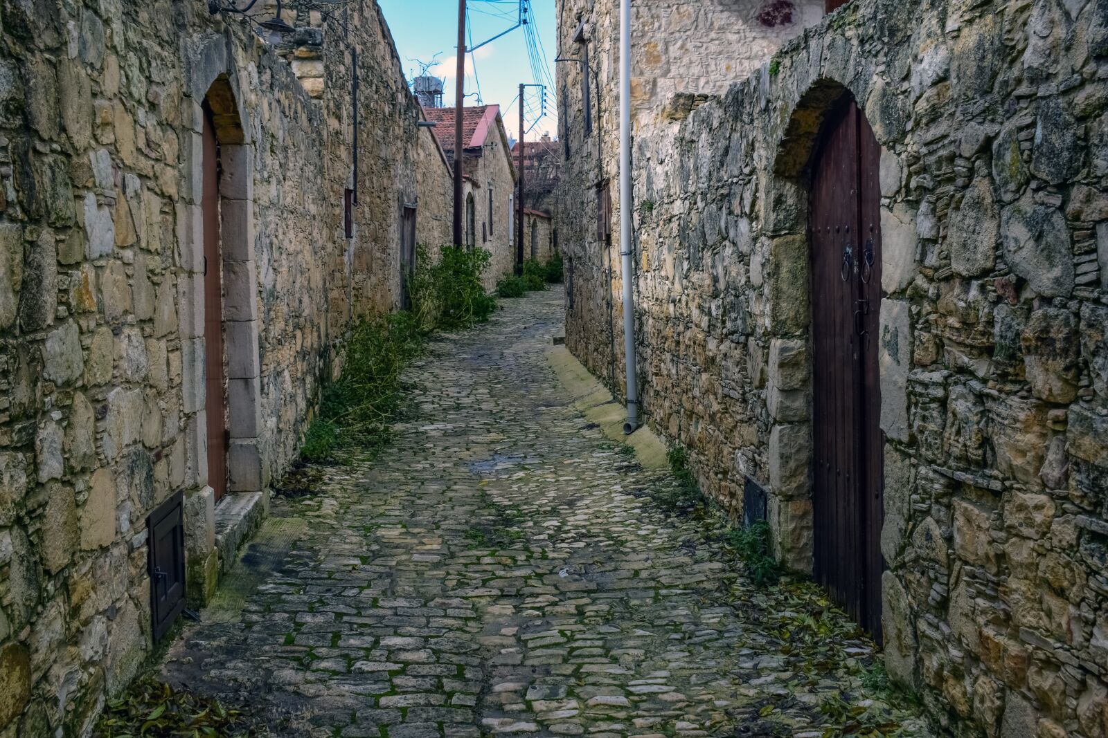 Nikon D3300 sample photo. Street, houses, stone photography