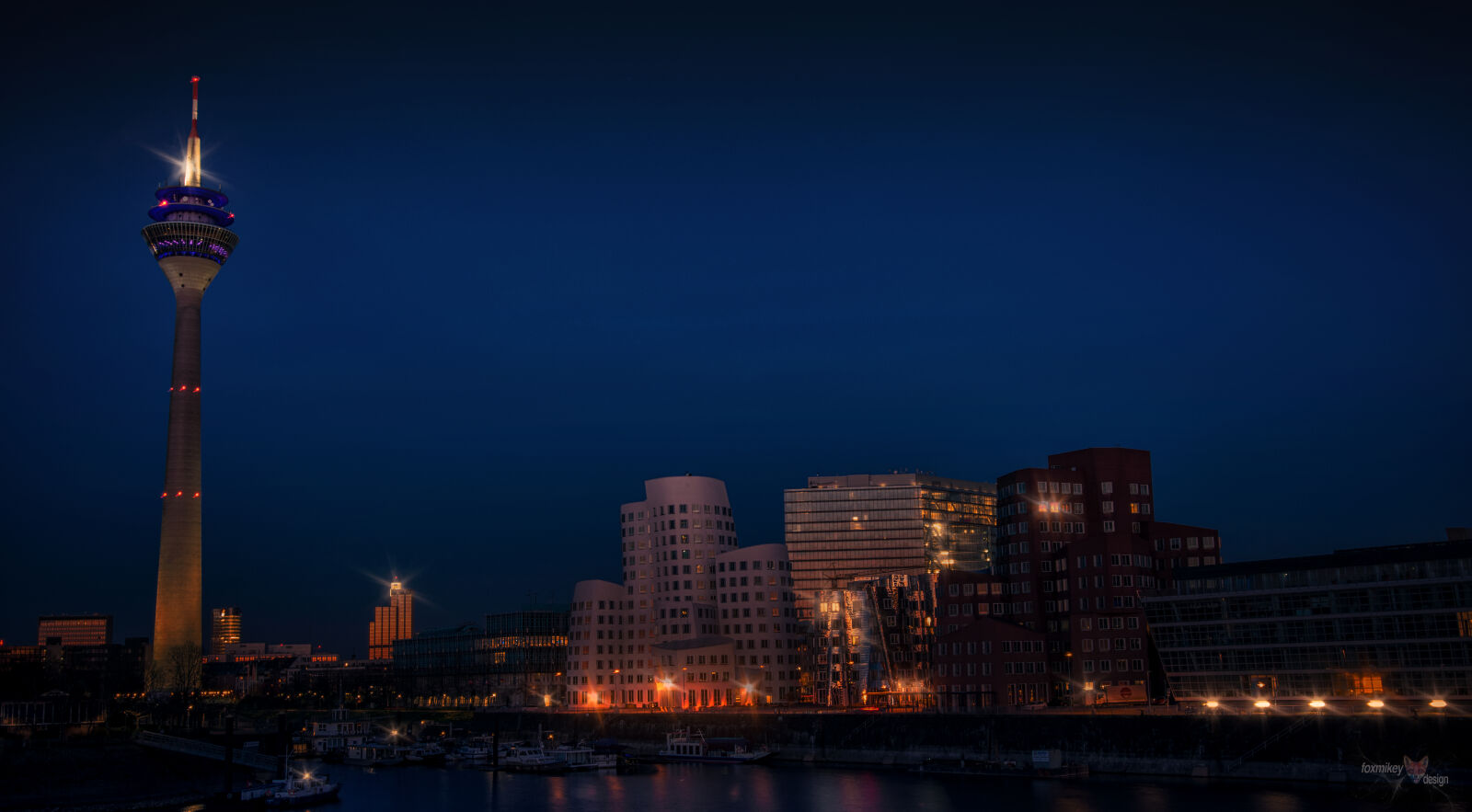 Sigma 18-35mm F1.8 DC HSM Art sample photo. Blue, hour, city, long photography