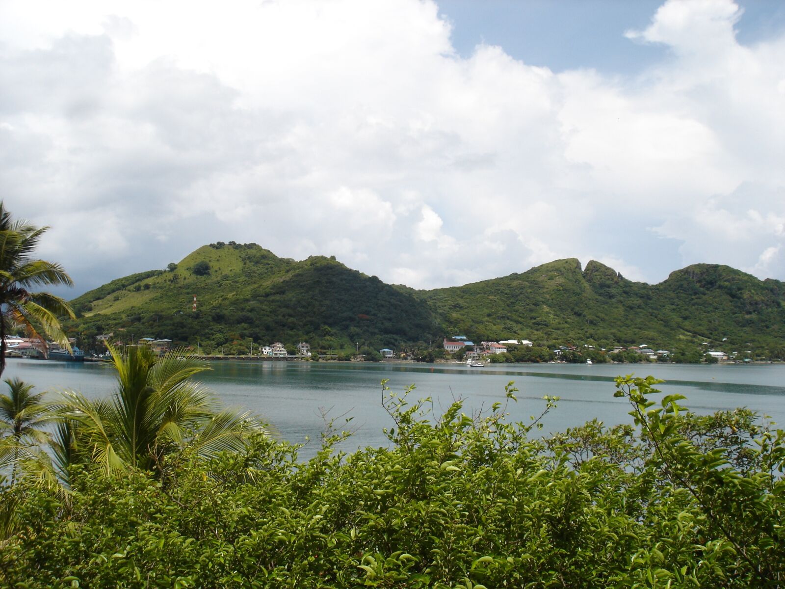 Sony DSC-P100 sample photo. Mountain, sea, caribbean photography