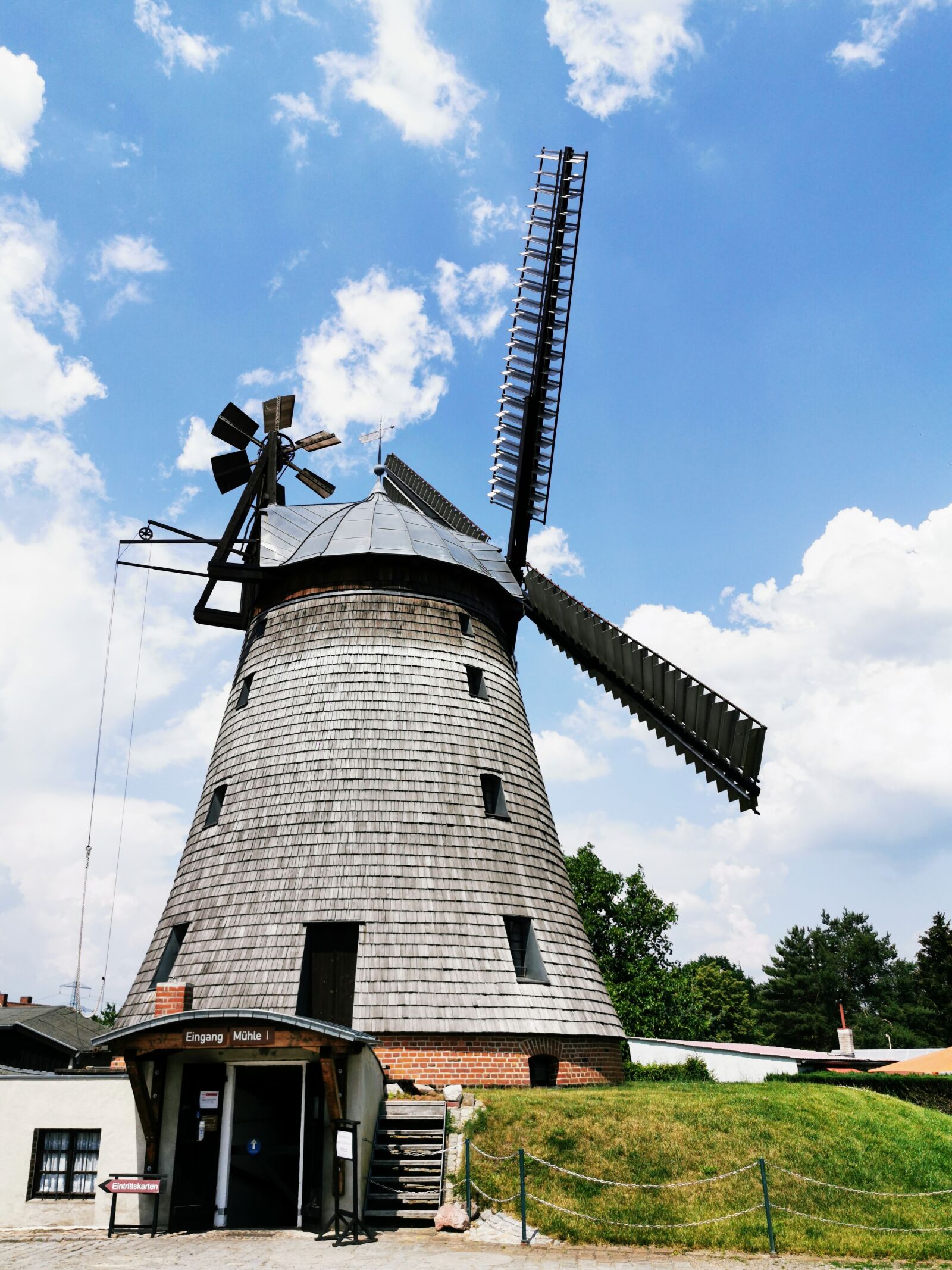 HUAWEI P30 Pro sample photo. Dutch wind mill, straupitz photography