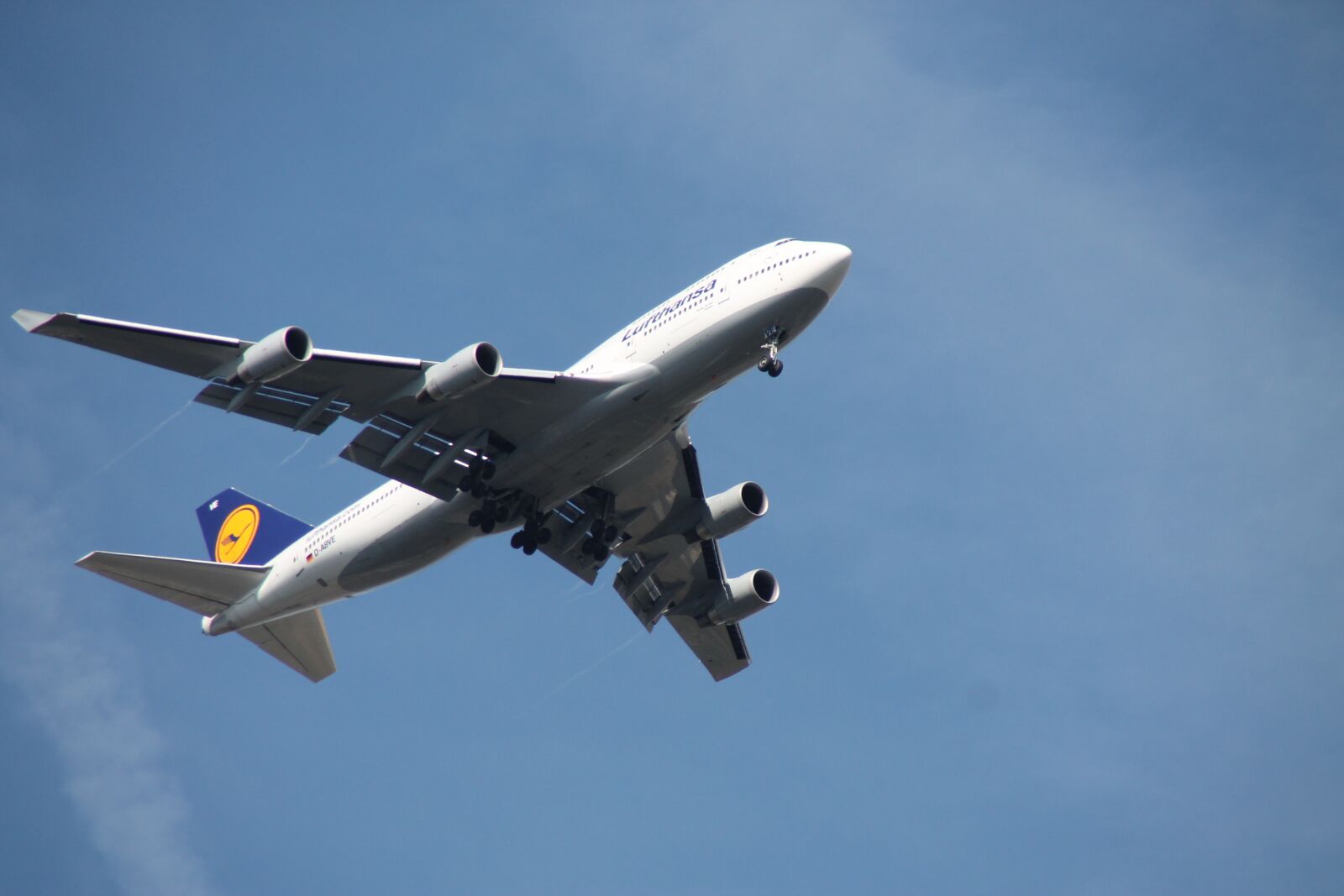 Canon EOS 1100D (EOS Rebel T3 / EOS Kiss X50) sample photo. Flight, aircraft, sky photography