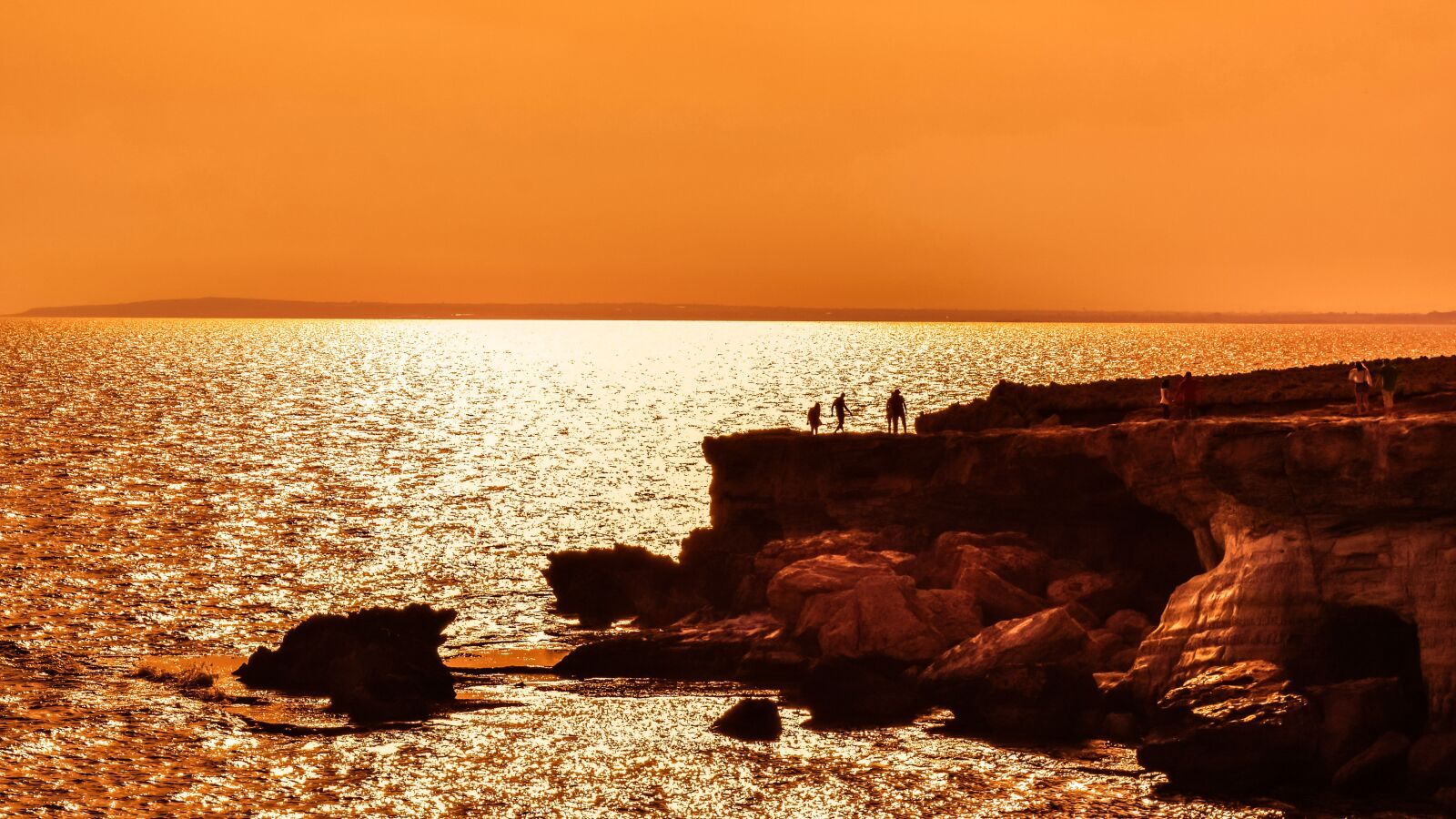 Nikon D3300 sample photo. Sunset, shadows, sea photography