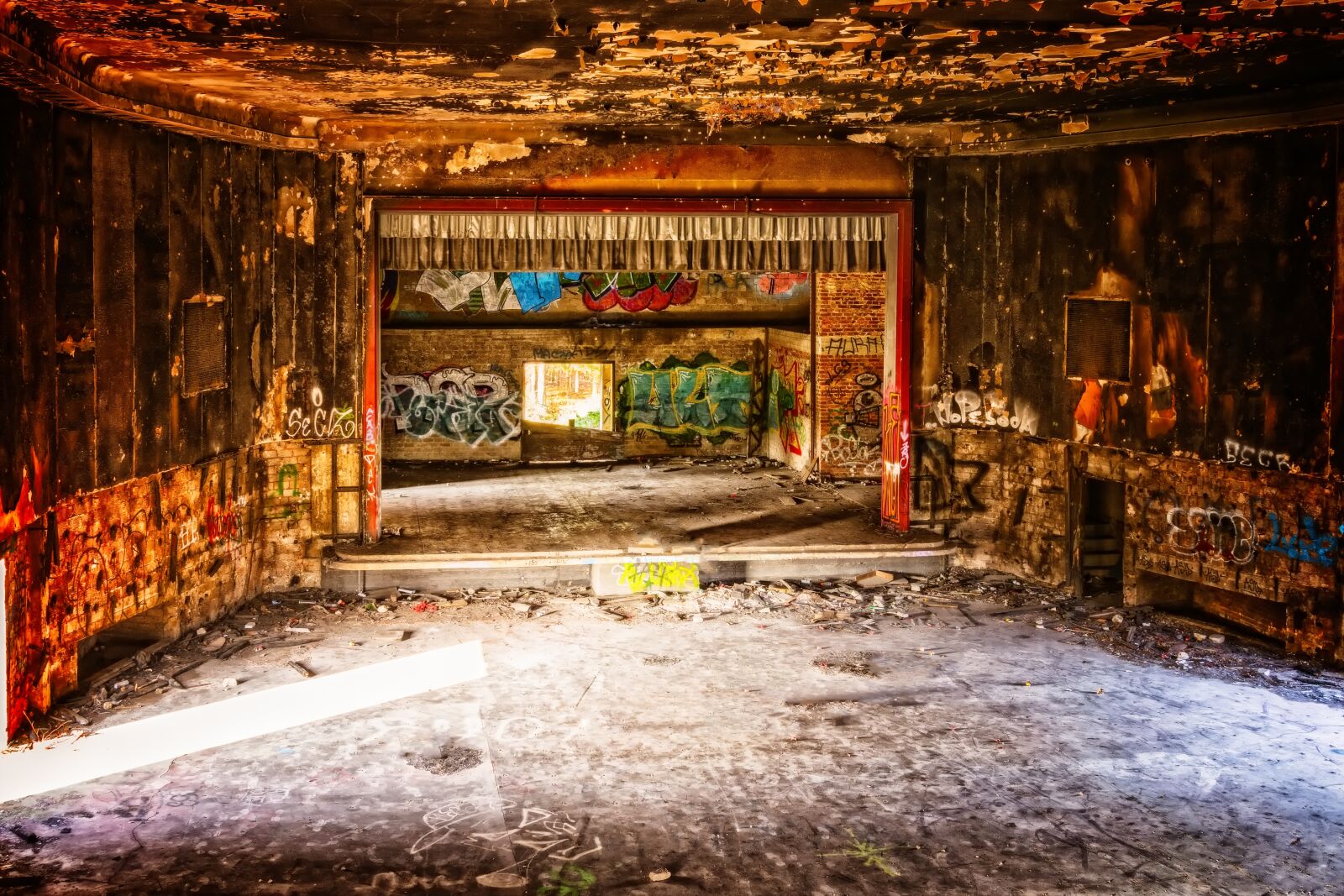 Nikon D3300 sample photo. Cinema, theater, lost places photography