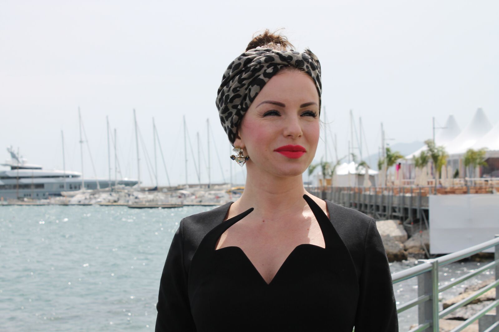 Canon EOS 1100D (EOS Rebel T3 / EOS Kiss X50) sample photo. Julia volkova, tattoo, singer photography