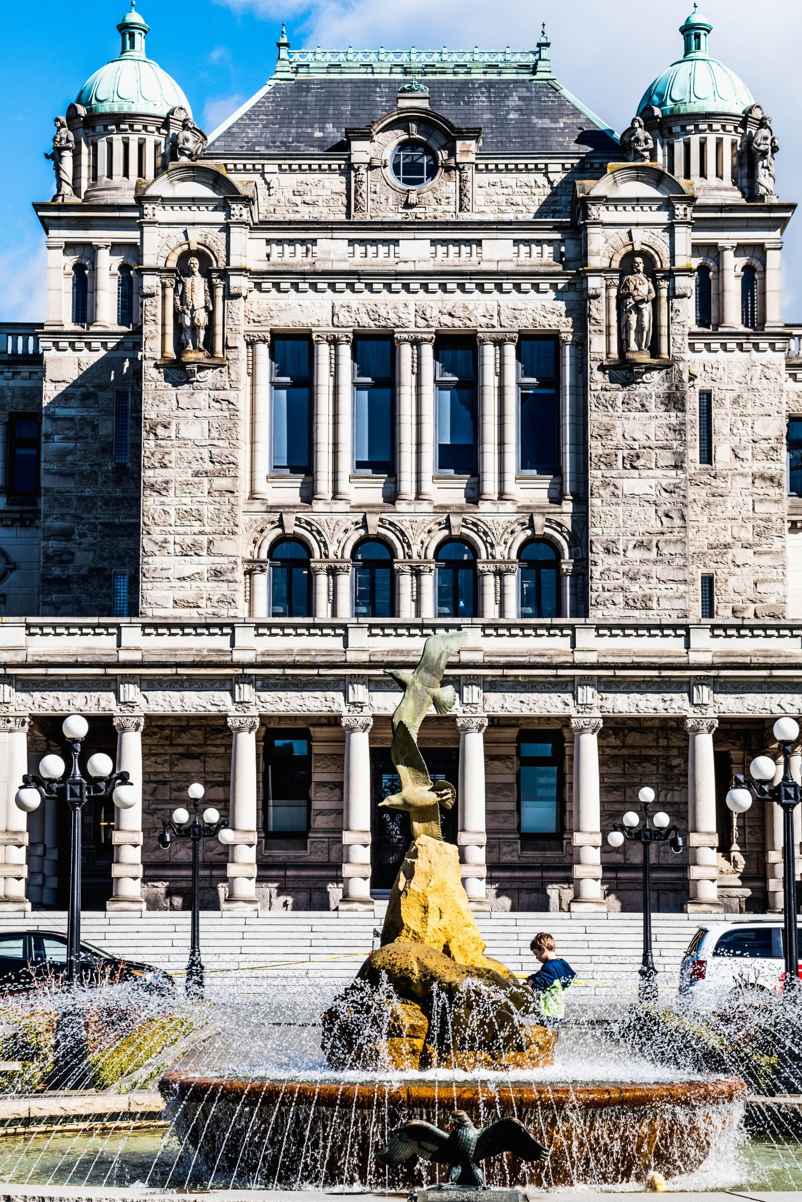 Nikon D750 sample photo. Fountain, boy, legislative building photography