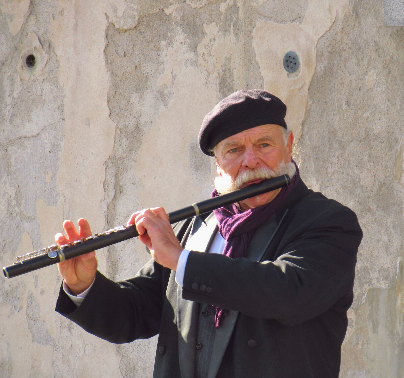 Canon PowerShot SX620 HS sample photo. Musician, prague, music photography