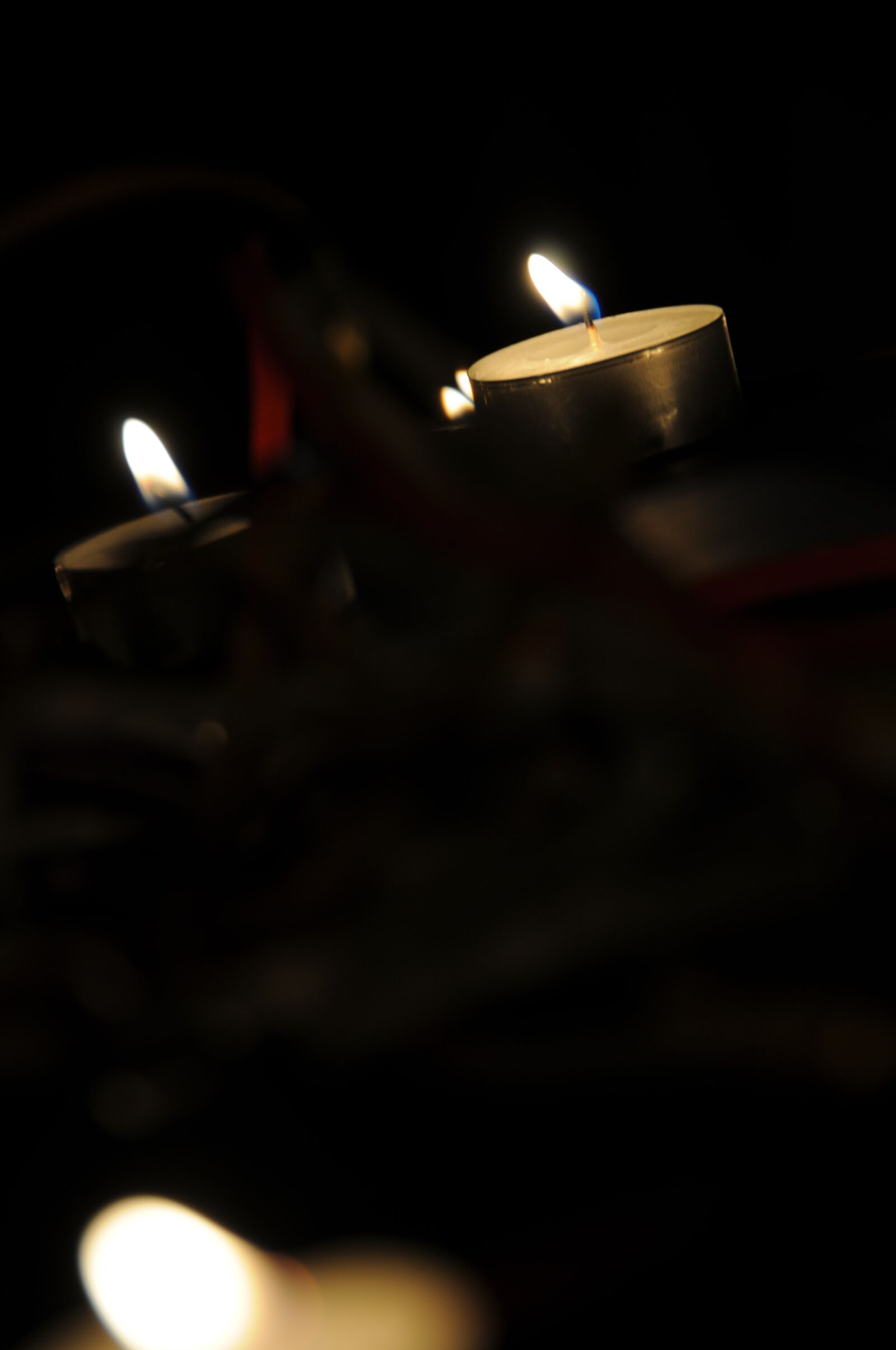 Nikon D300 sample photo. Tealight, candlelight, dark photography
