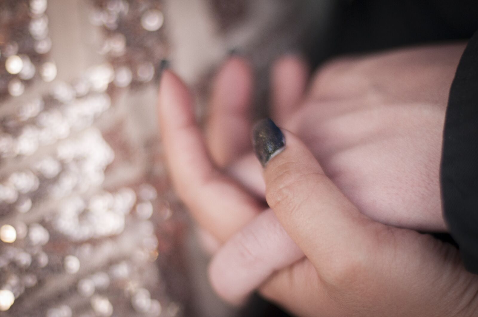 Nikon D300S sample photo. Holding hands, prom, homecoming photography
