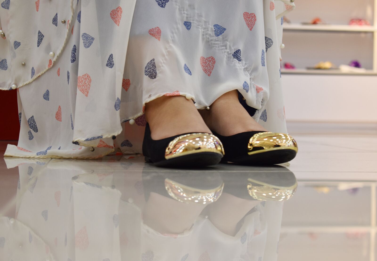 Nikon D5600 sample photo. Legs, beautiful legs, shoes photography
