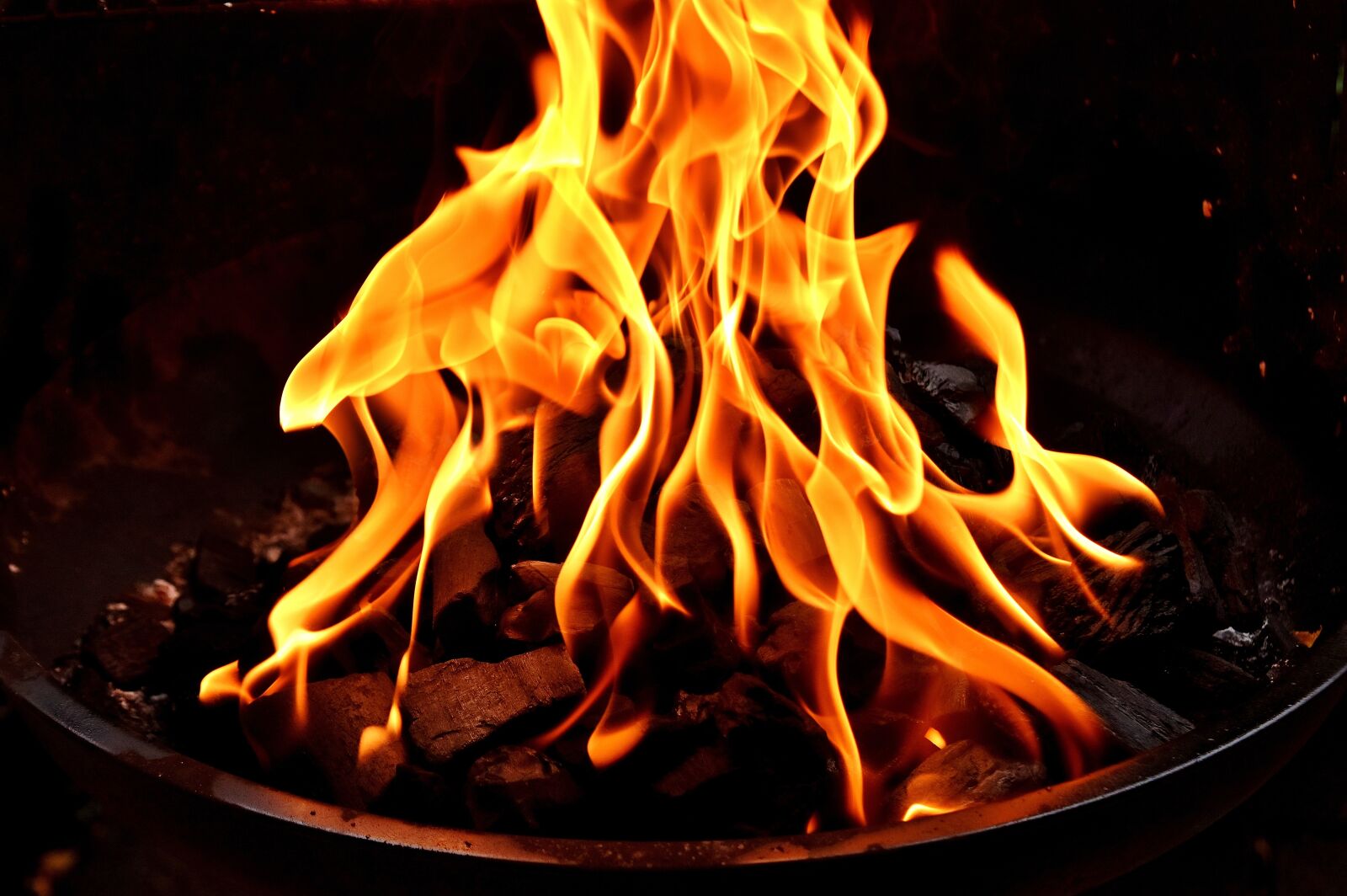 Nikon D7200 sample photo. Fire, flame, carbon photography