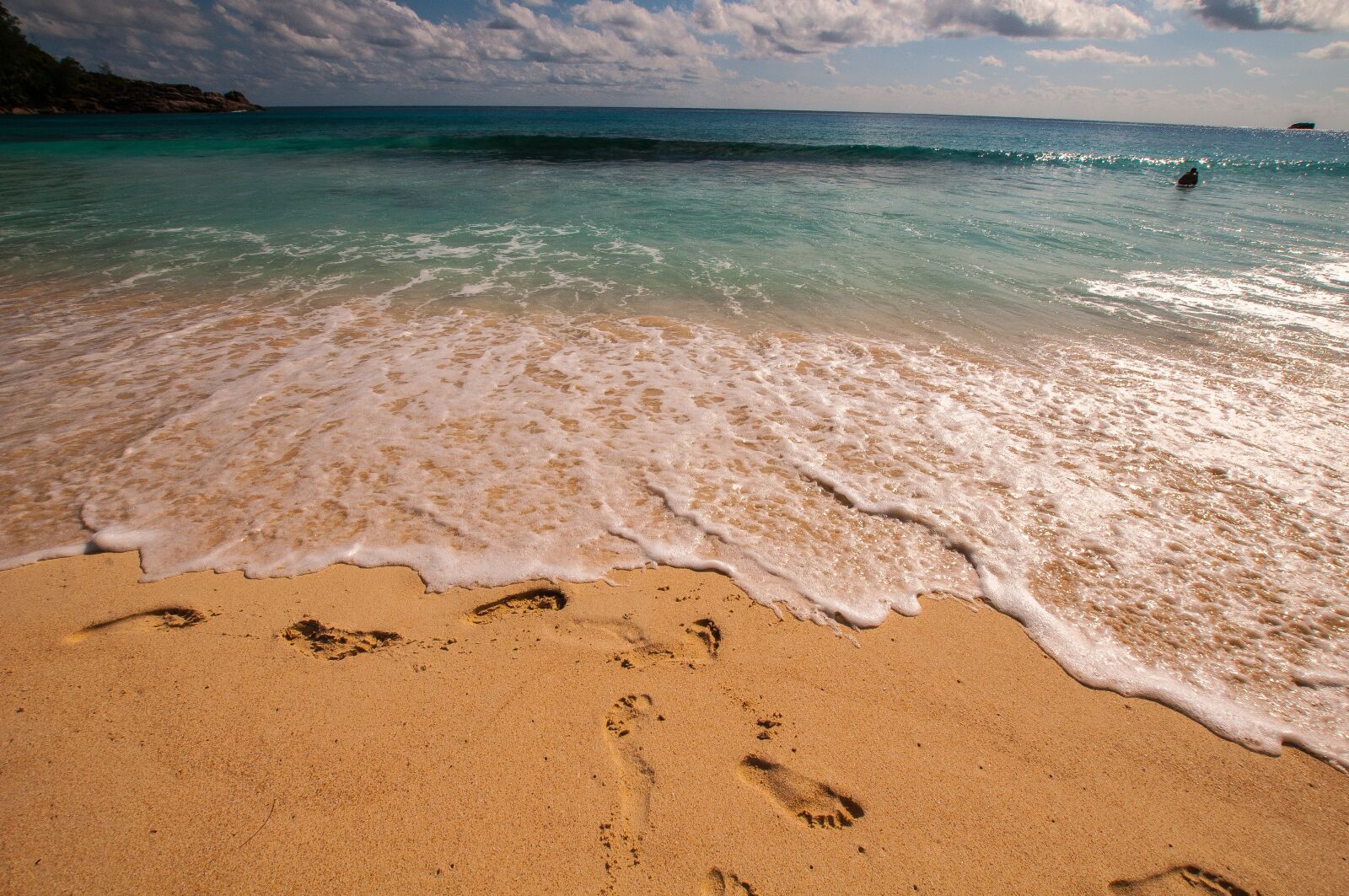 Nikon D300 sample photo. Sea, beach, sky photography